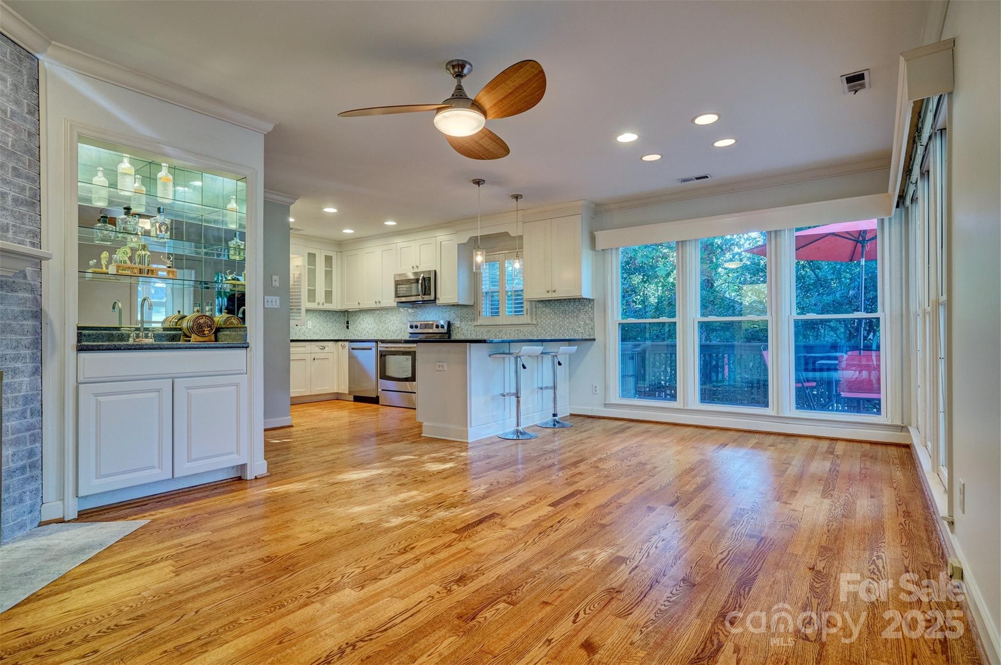 River Hills - Residential