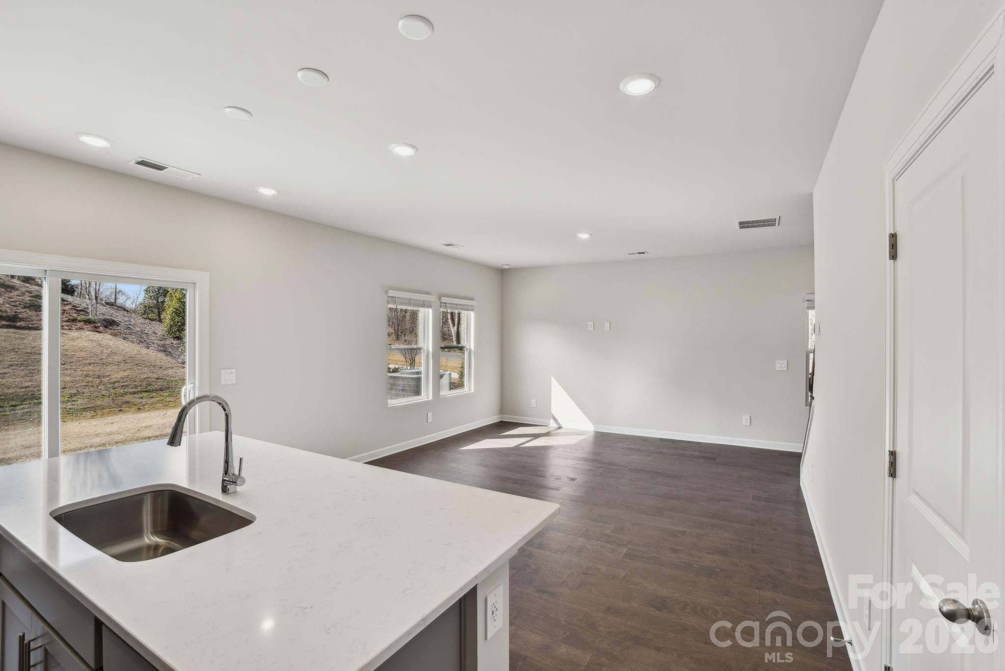 Seattle Crossing - Residential