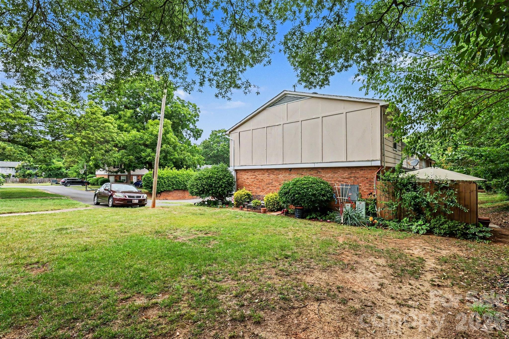 Tall Oaks - Residential