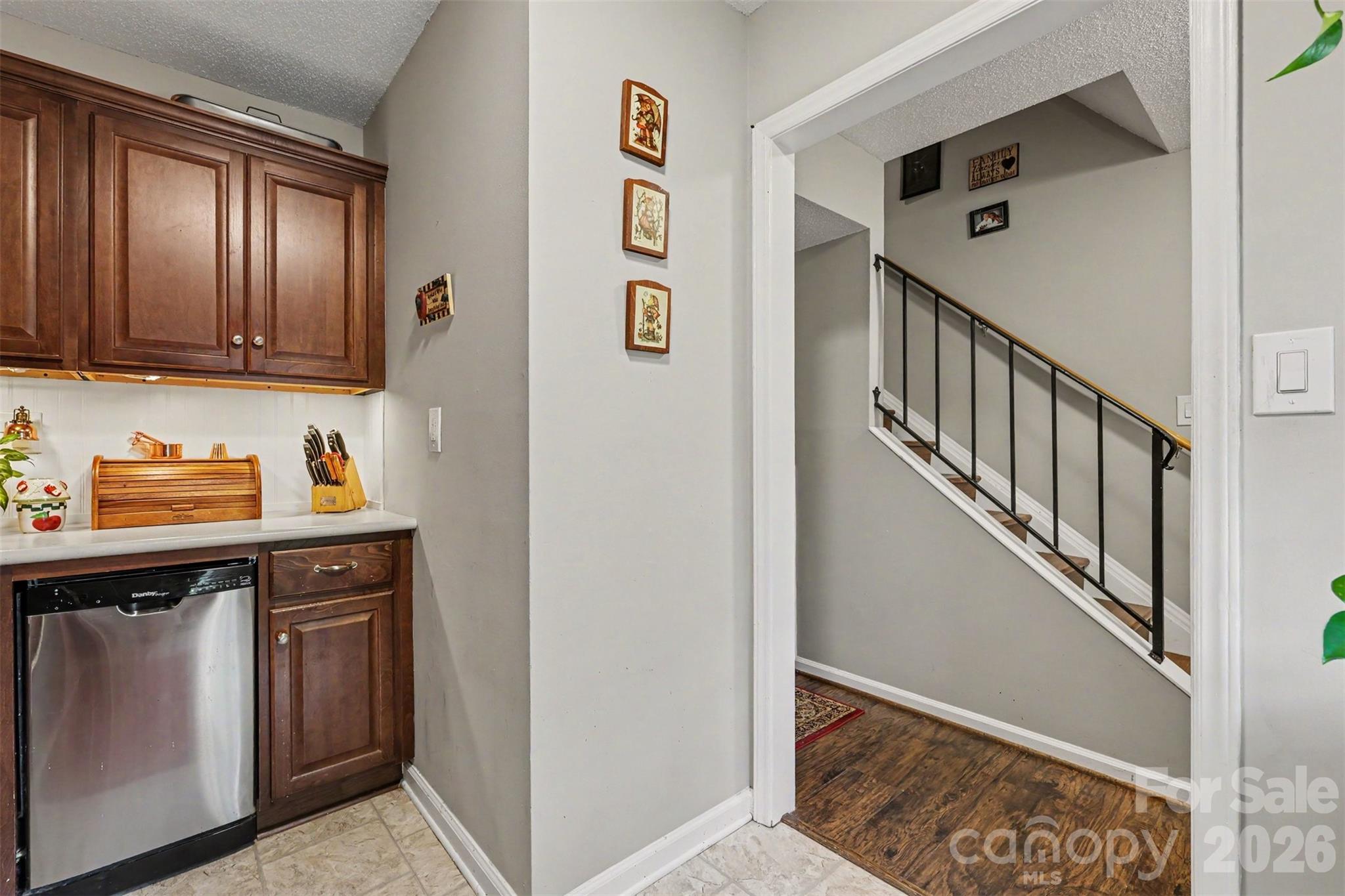 Tall Oaks - Residential