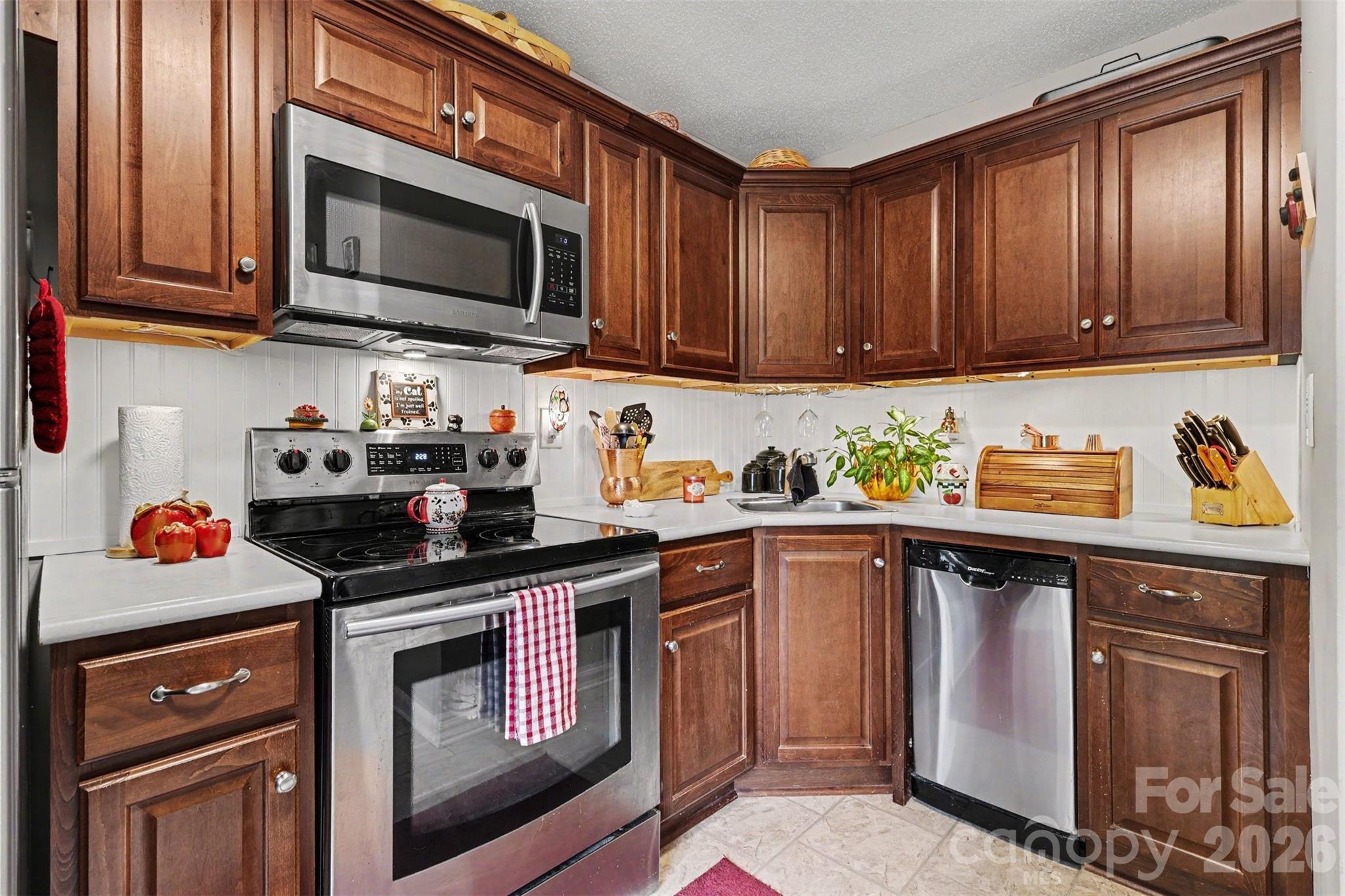 Tall Oaks - Residential