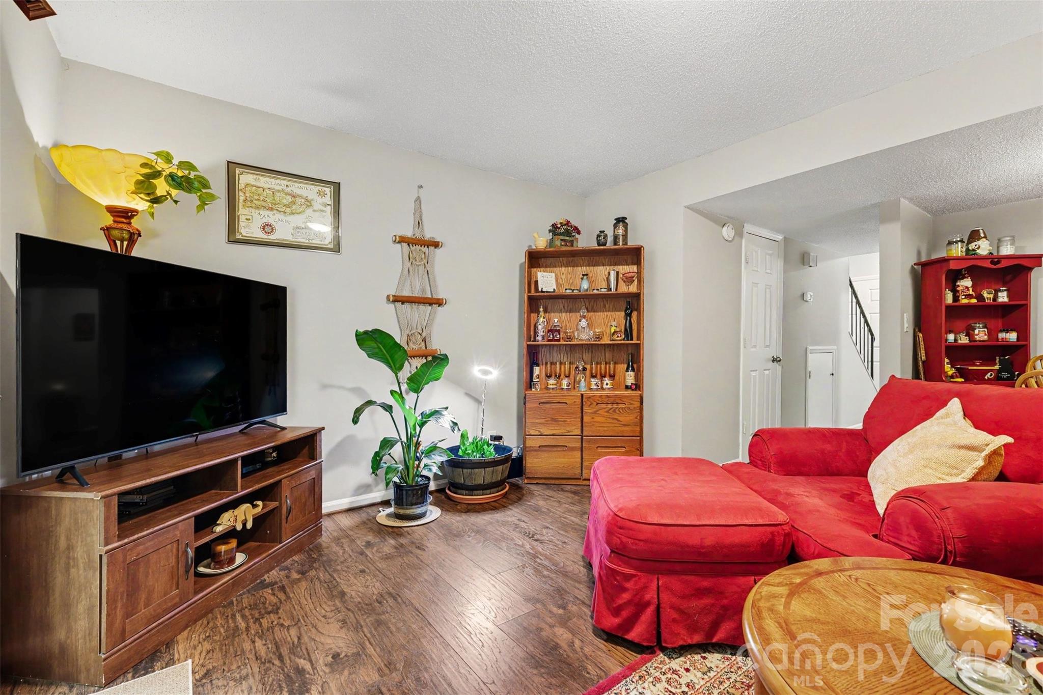 Tall Oaks - Residential
