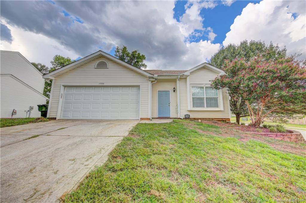Welcome to this open floor plan home! Master on the main, laundry room on the main, and new dark laminate flooring on the main and up the stairs! Kitchen and master bath have new tile flooring! All carpet new as well! Relax after work on the patio with views of your corner lot. Take a quick 2 minute drive and hop onto I-77. Hurry on over!