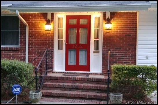 TRUE GEM! Large Lot, RARE - Nearly 2000 SF Large Ranch in Sought After MADISON PARK! Ideally Situated on Quiet Centrally located street in Neighborhood. Gorgeously Refinished Hardwood Floors Throughout. Large 15'x15' Shop! Fenced Back Yard! Room for a Pool! Giant Screened & Covered Patio! Master Suit Features a Full Bath & 1/2 Bath. All Windows in the home have been replaced with Double Pained Insulated Vinyl Windows. Home has been Very Well Taken Care of! The Possibilities Here are Great! HOME!