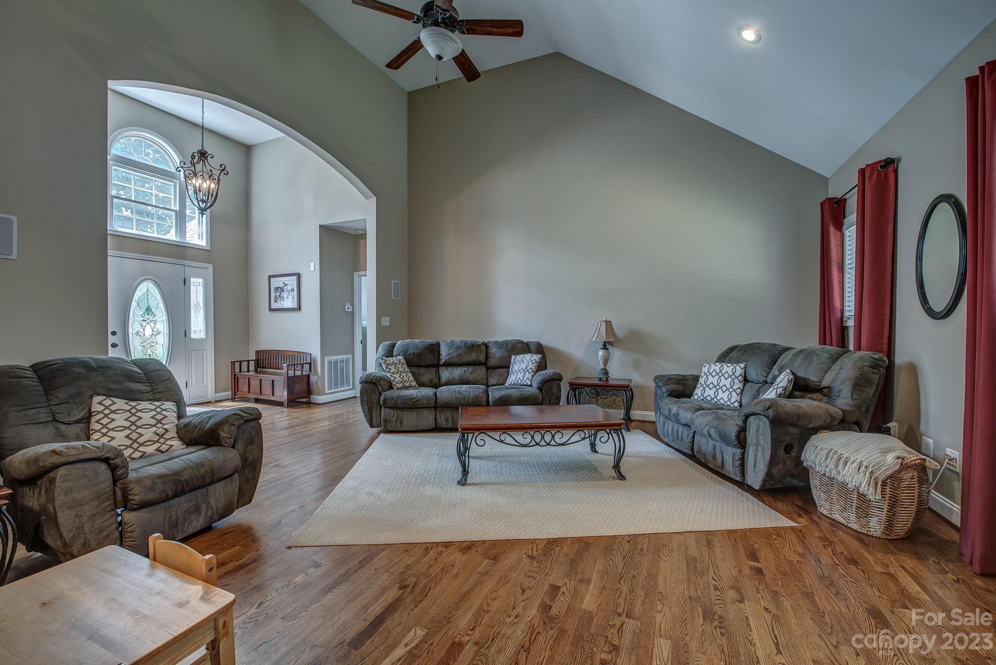 Erskine Woods - Residential