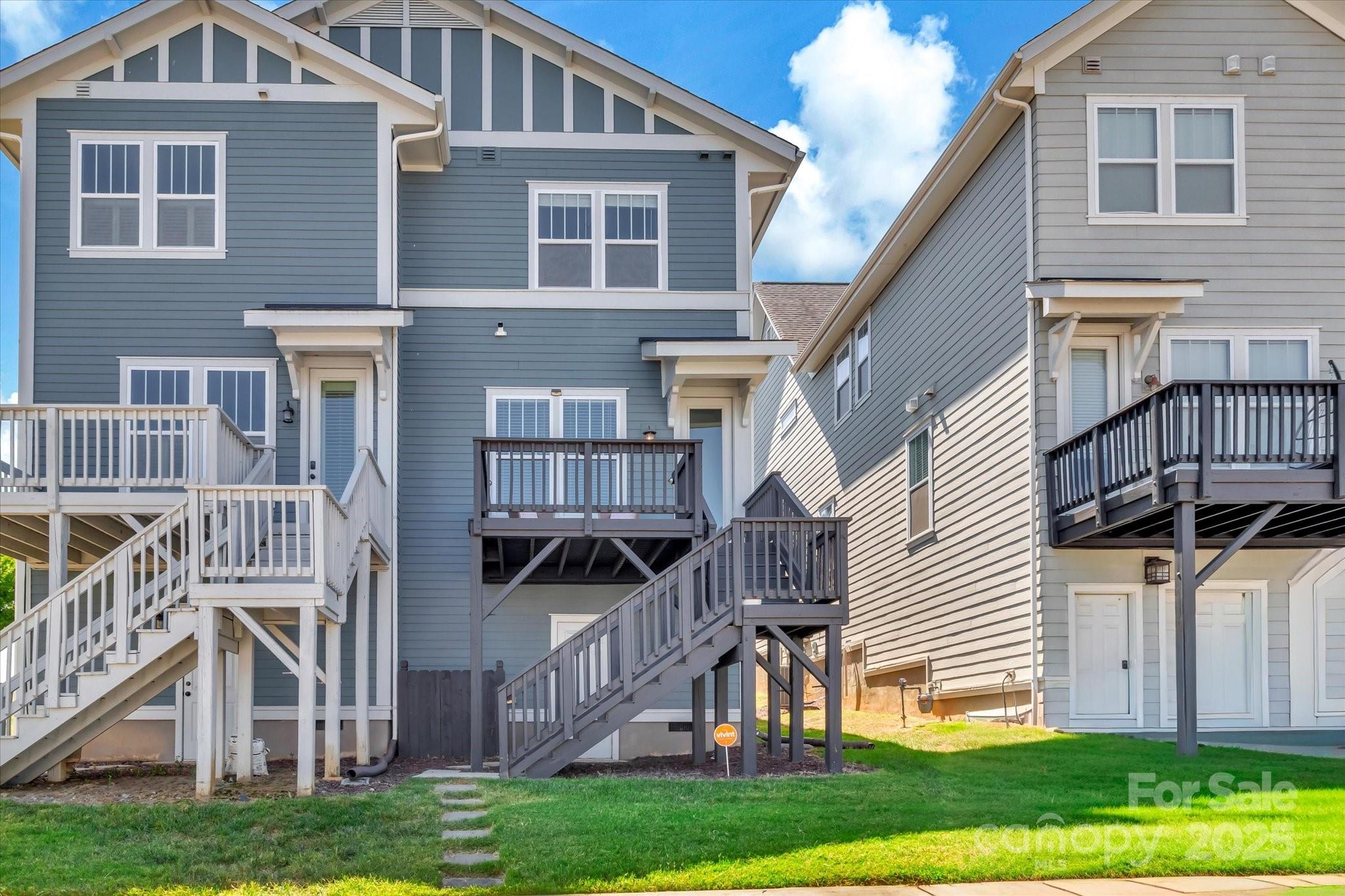 Riverwalk - Residential