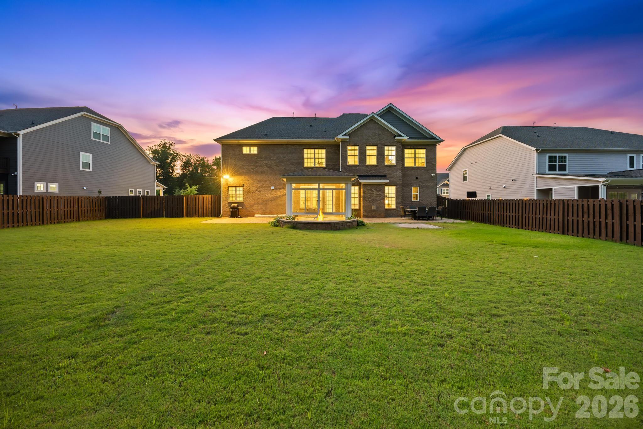 Harlow's Crossing - Residential