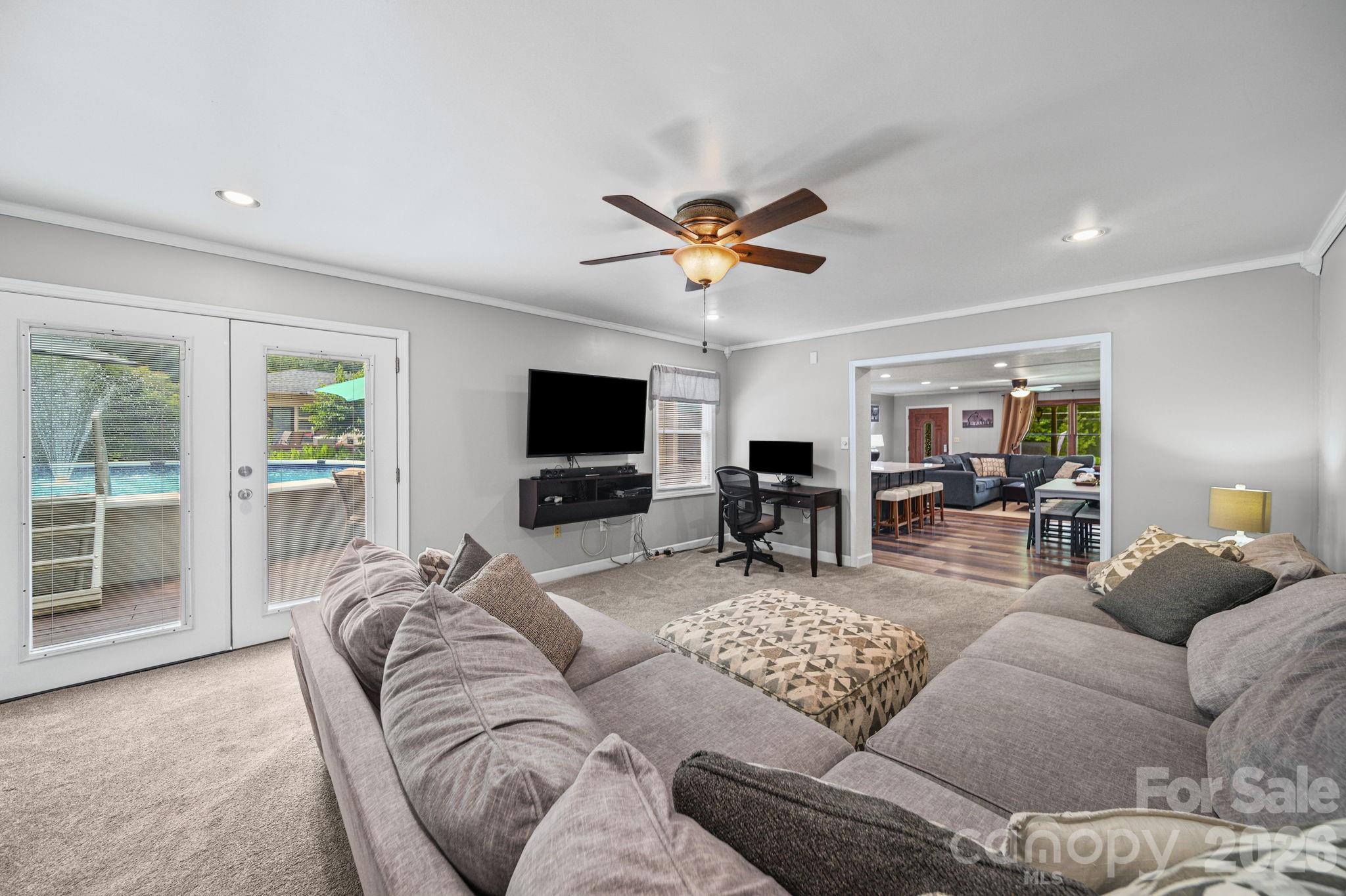 Stonewall Jackson Park - Residential