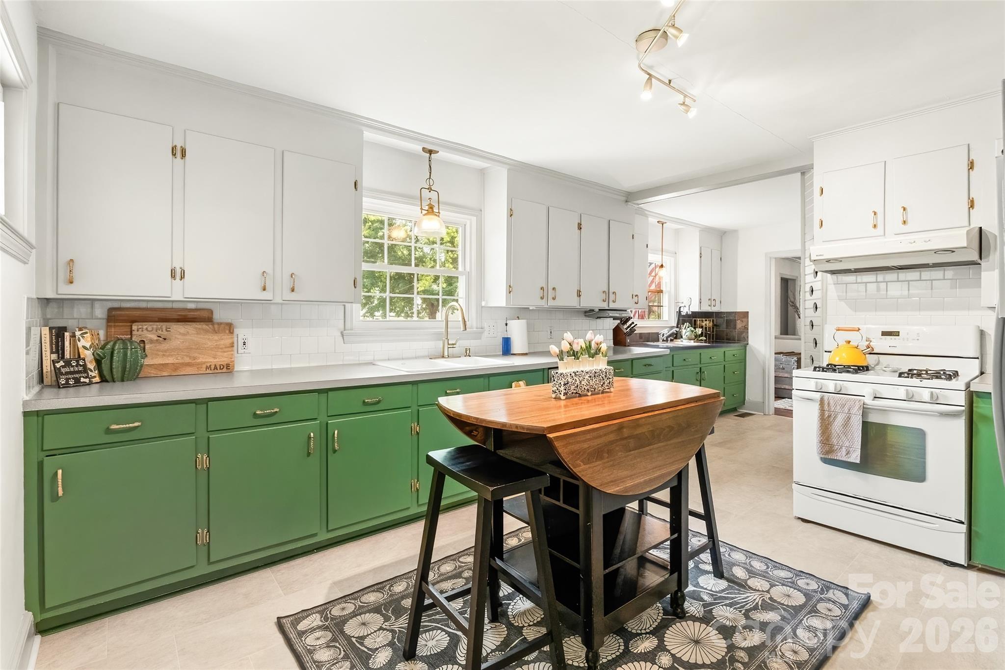Seventeen Acres - Residential