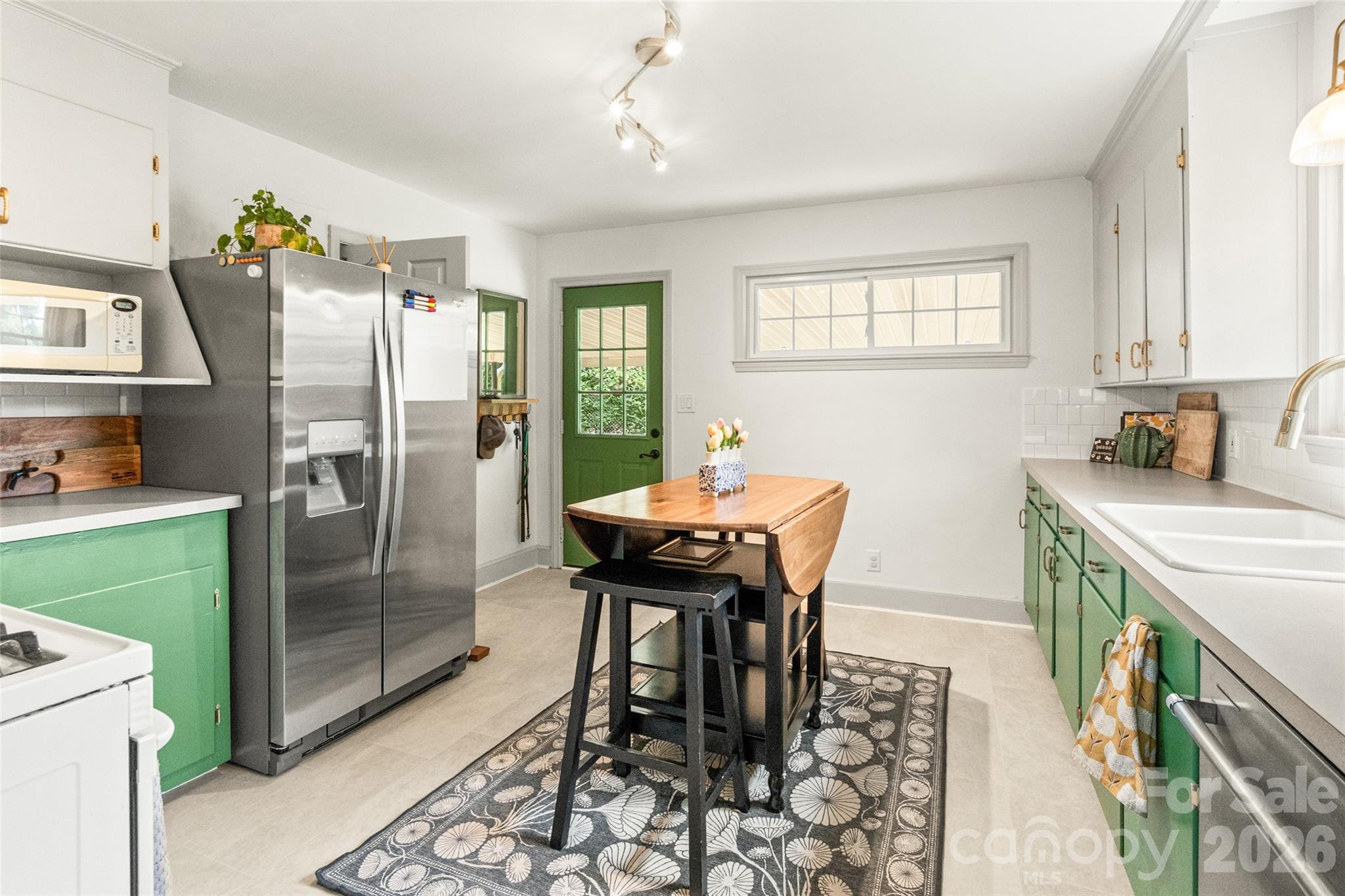 Seventeen Acres - Residential