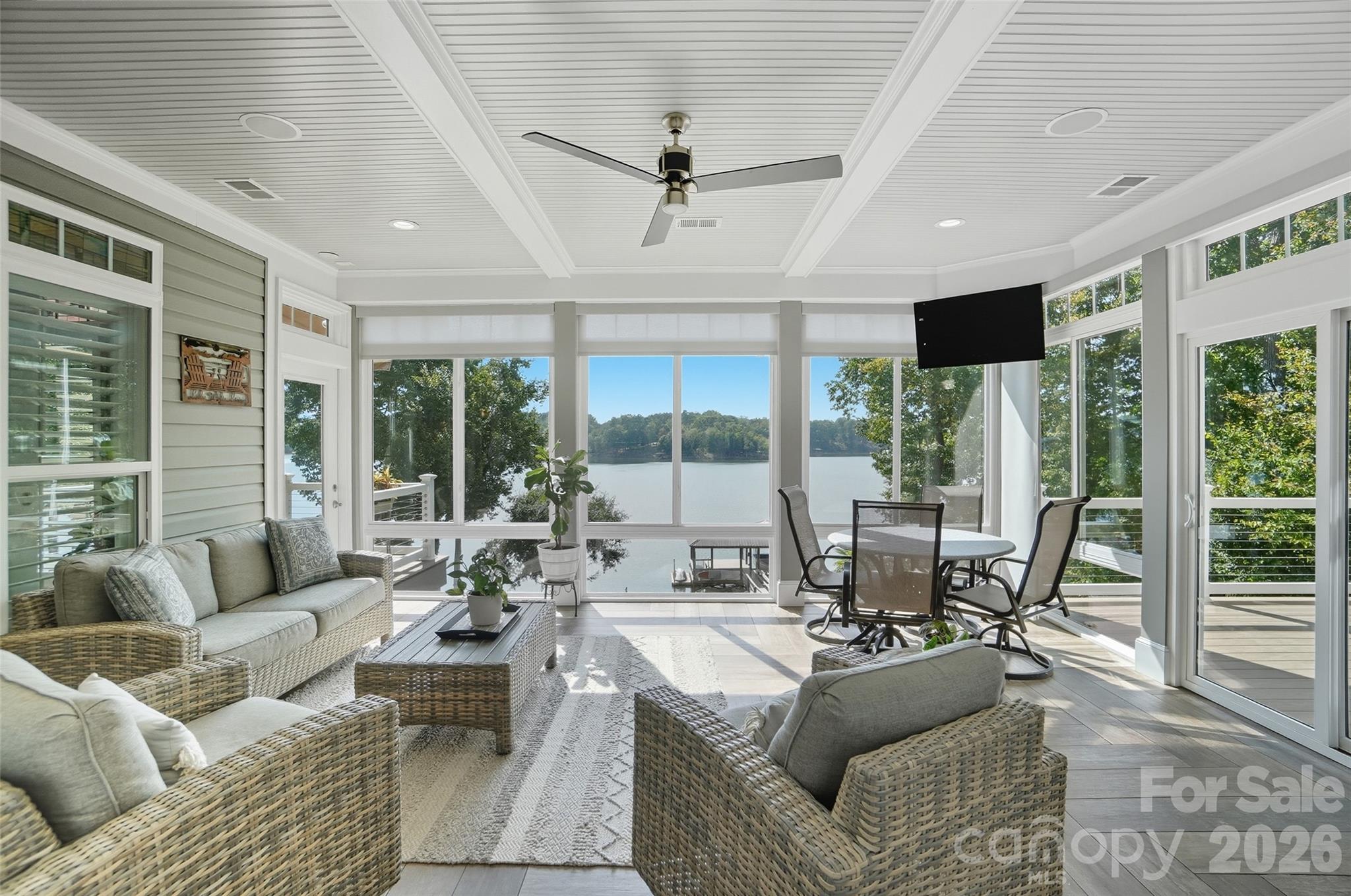 Lakepoint - Residential