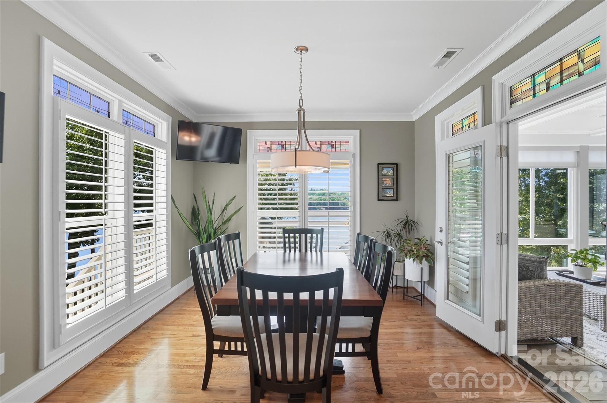 Lakepoint - Residential