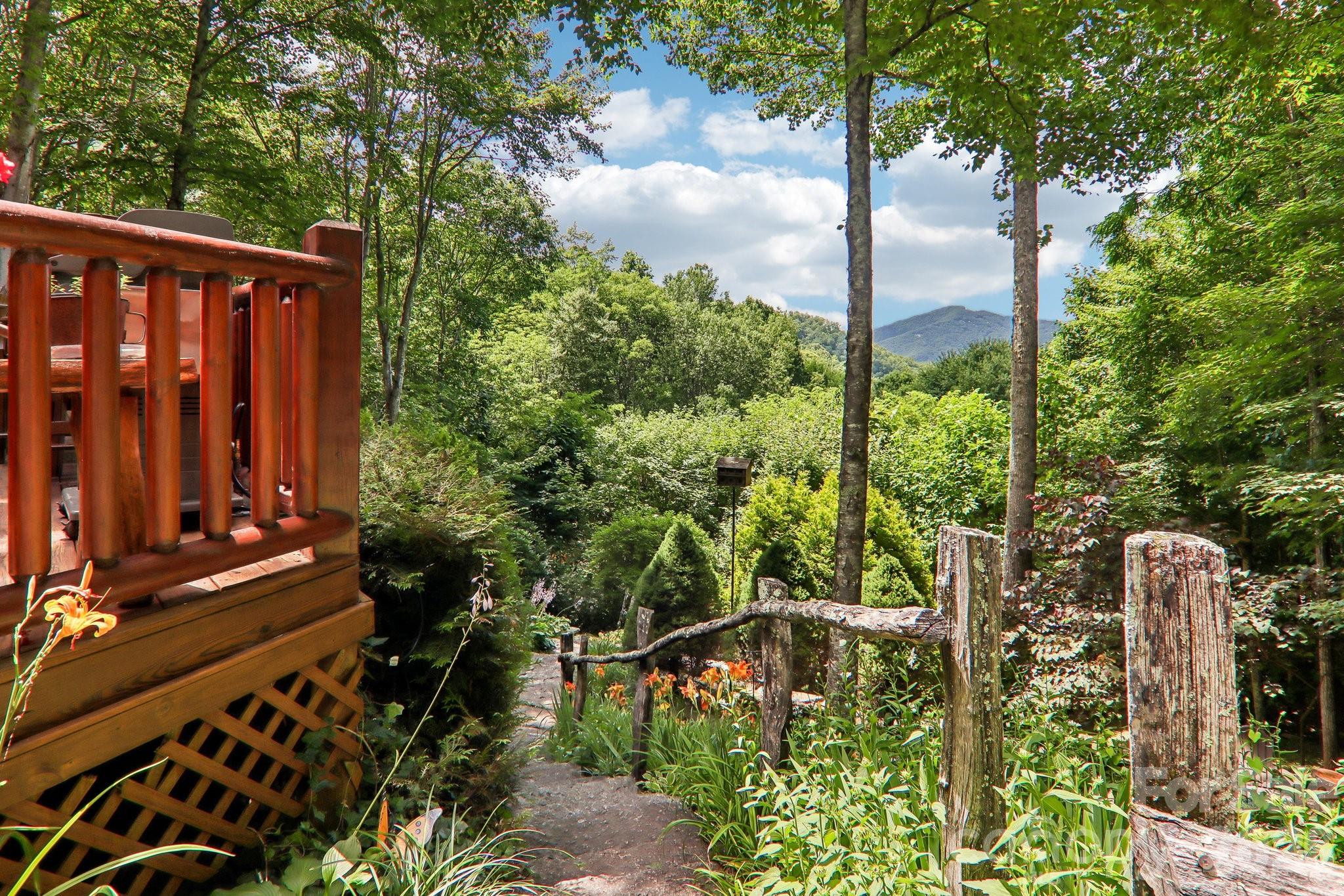 Smoky Mountain Retreat at Eagles Nest - Residential