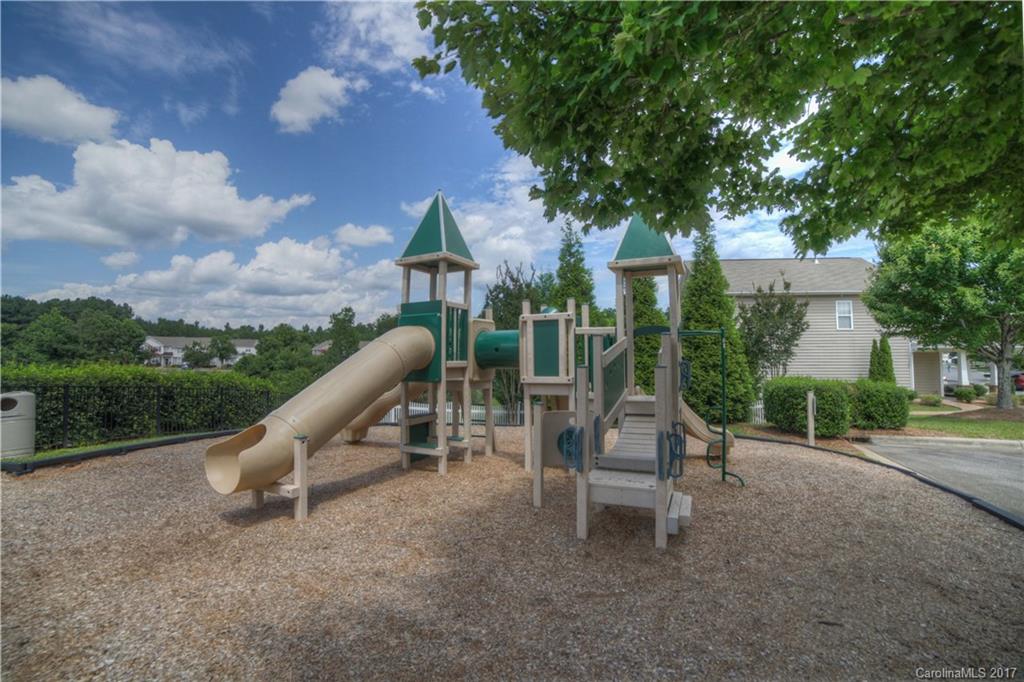 Ridge Pointe - Residential