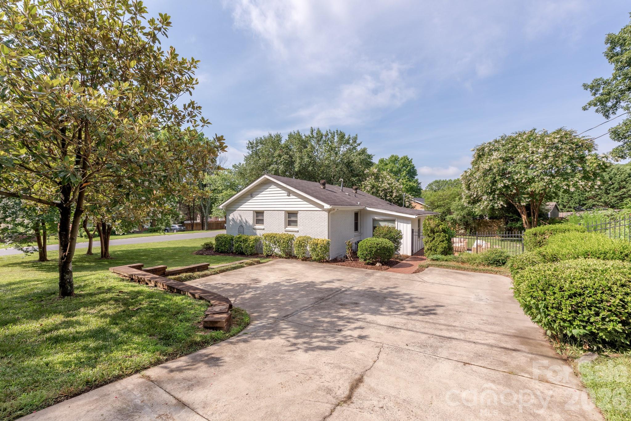 Oakhurst - Residential