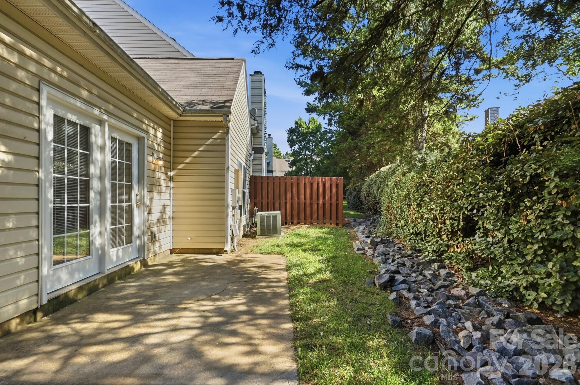 Huntington Ridge - Residential
