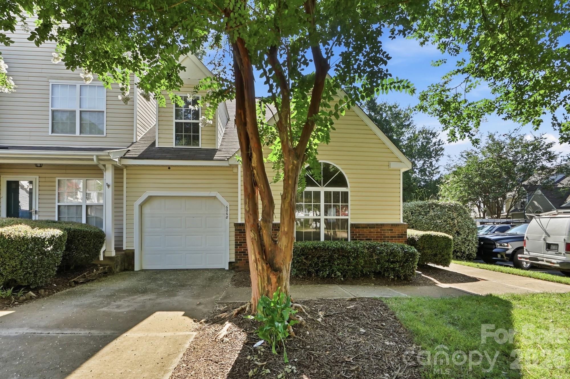 Huntington Ridge - Residential
