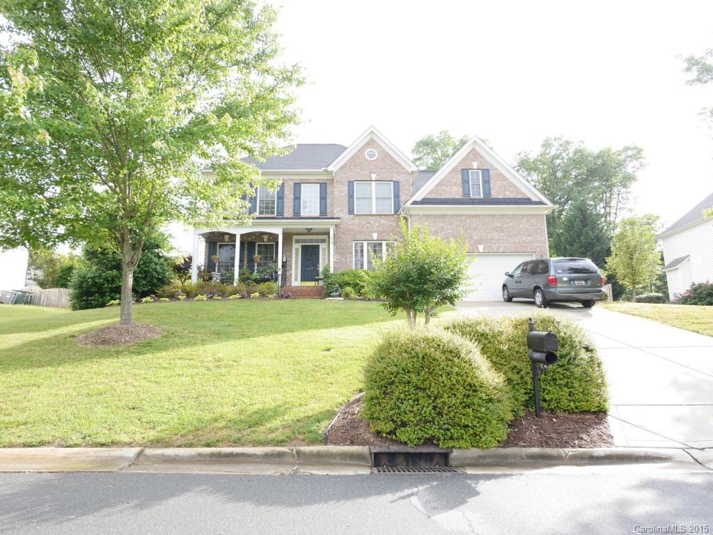 WONDERFUL OUTDOOR OASIS! THE BACKYARD IS PRIVATE, HAS IN GROUND POOL,LARGE PATIO AREAS, LUSH LANDSCAPING,STORAGE BUILDING, AND TIERED GARDENS! QUIET &MOST DESIREABLE CUL DE SAC IN AUTUMN COVE W/SEASONAL WATERVIEWS, 1 BEDRM& FULL BATH ON 1ST FLOOR, 3 BEDRM & LARGE BONUS PLUS WORKOUT ROOM ON 2ND LEVEL,NICE DECK OVERLOOKING THE POOL, ALL THIS AND IN THE AWARD WINNING CLOVER SCHOOL DISTRICT! 30 MIN TO CHARLOTTE AIRPORT, CONVENIENT TO CHARLOTTE,GASTONIA,YORK, CLOVER AND I77/I85/485
