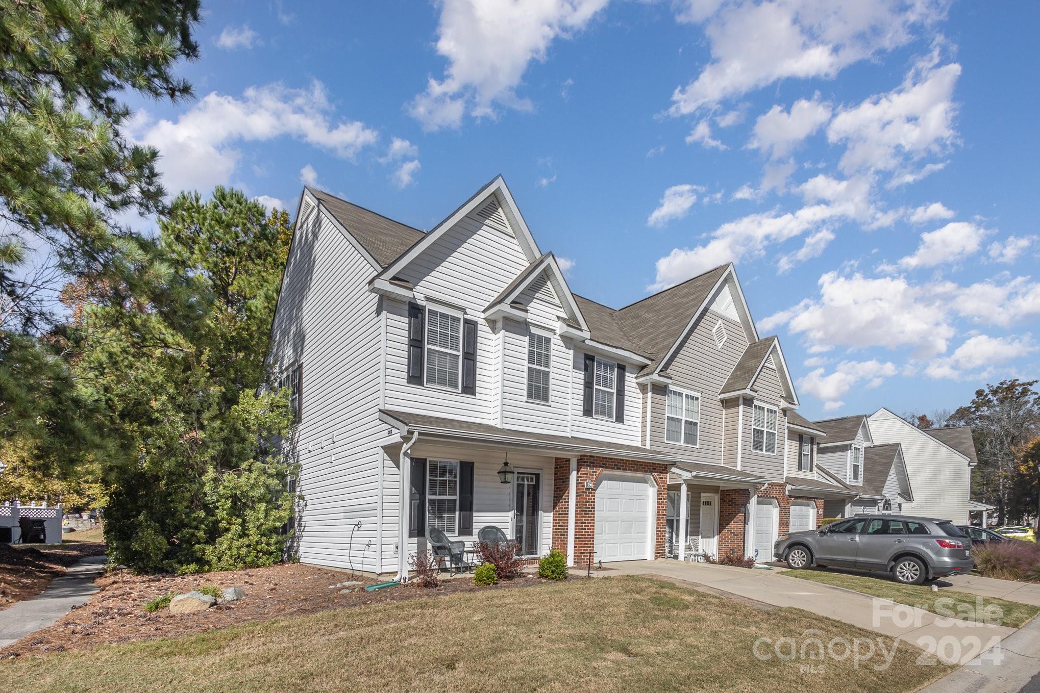 Lexington Commons - Residential