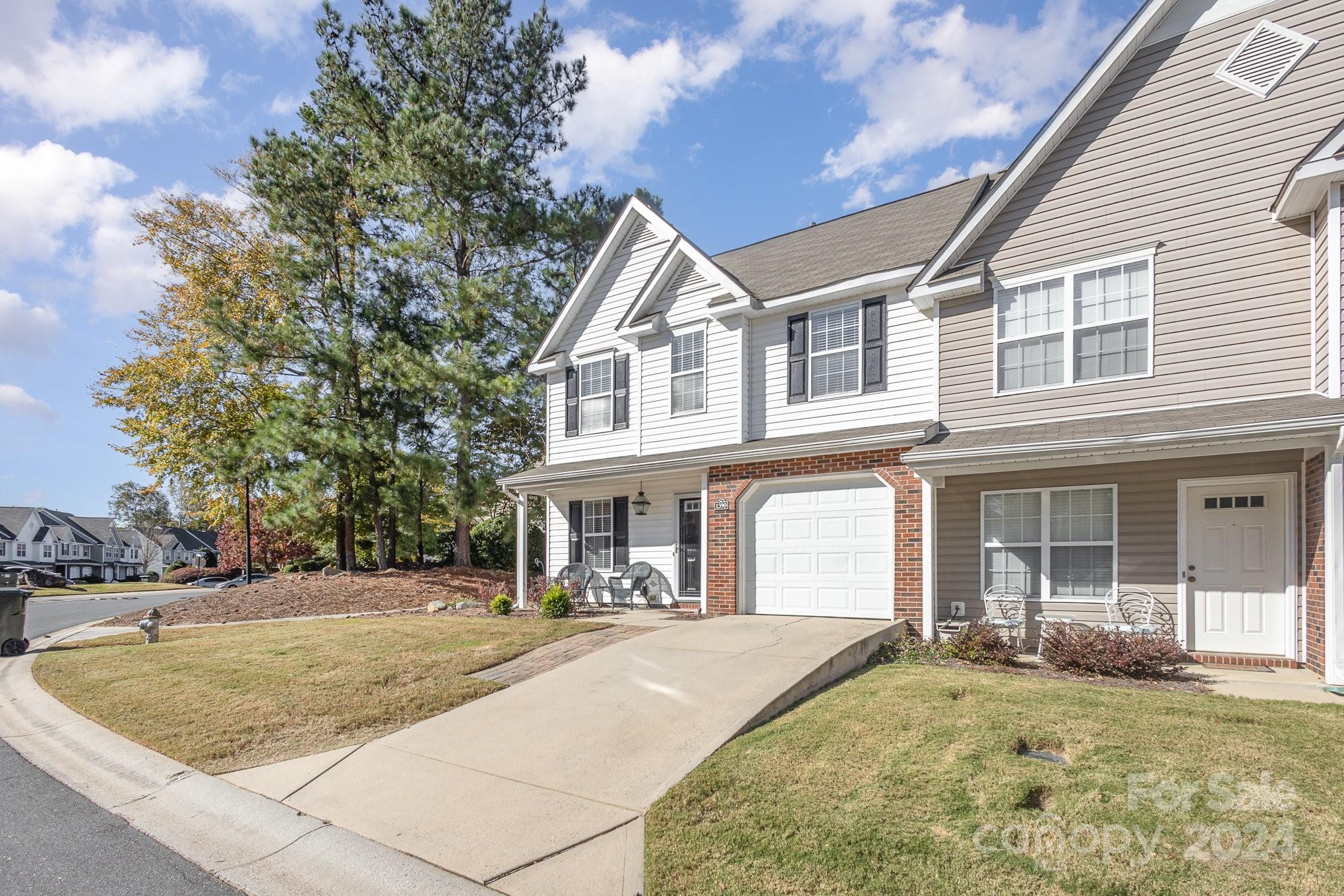 Lexington Commons - Residential