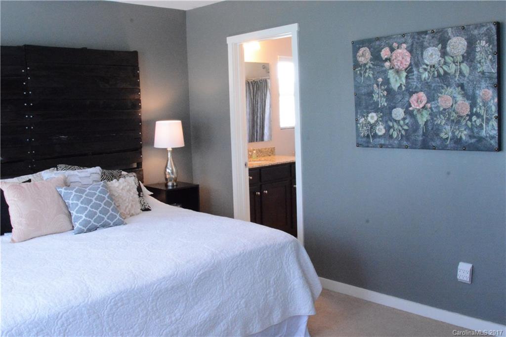 STEELE MEADOWS - Residential