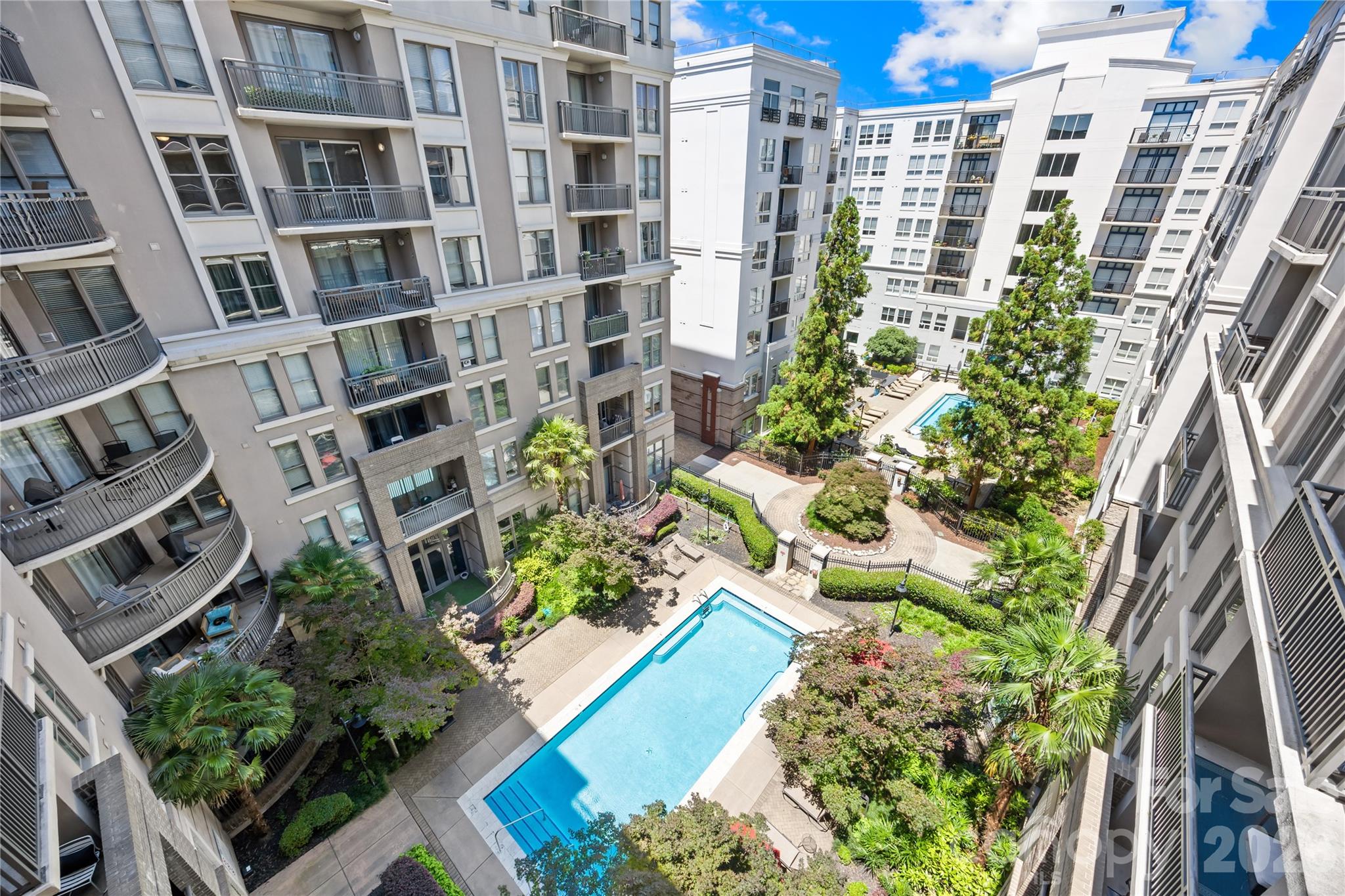 Gateway Plaza - Residential