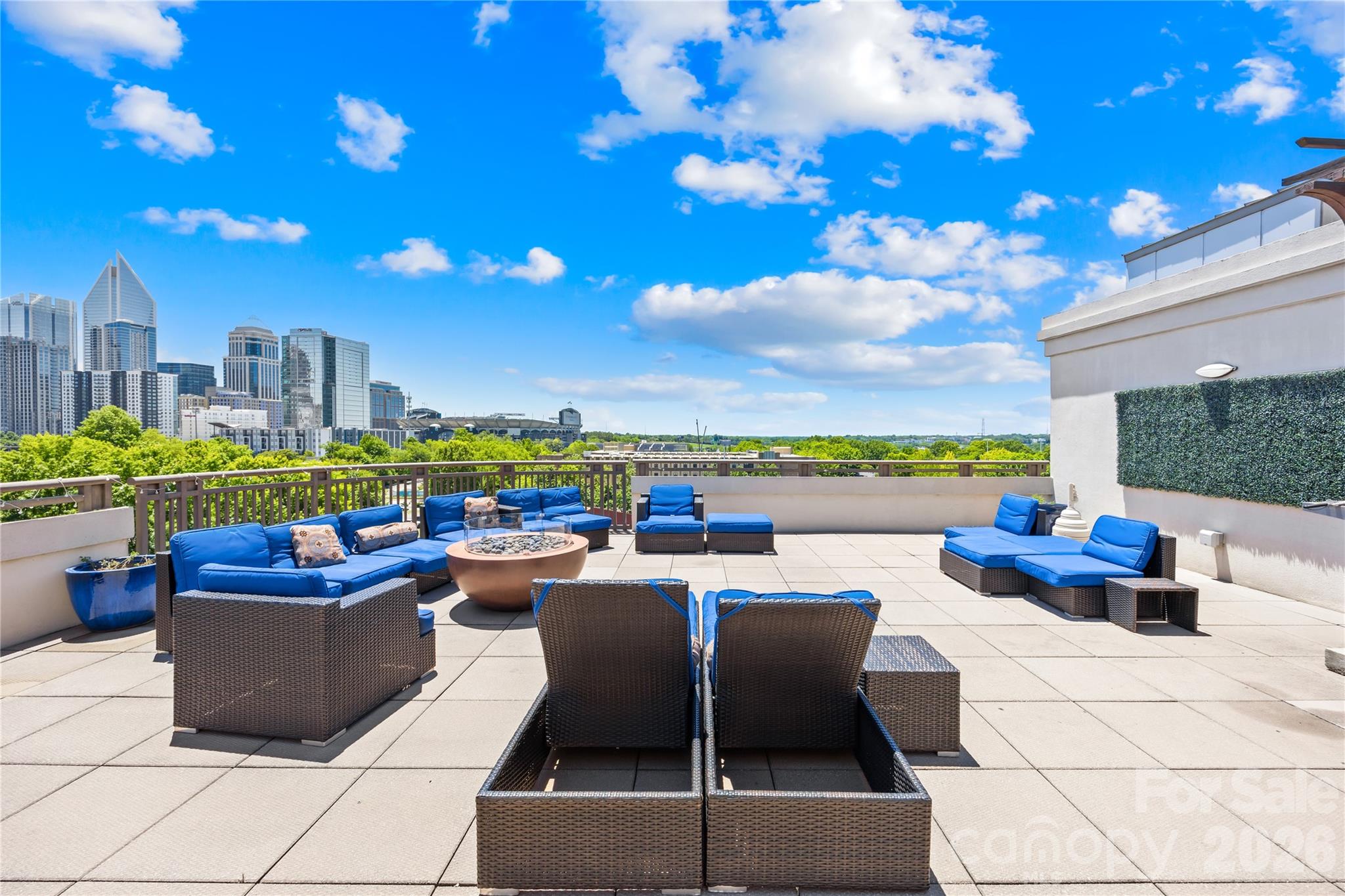 Gateway Plaza - Residential