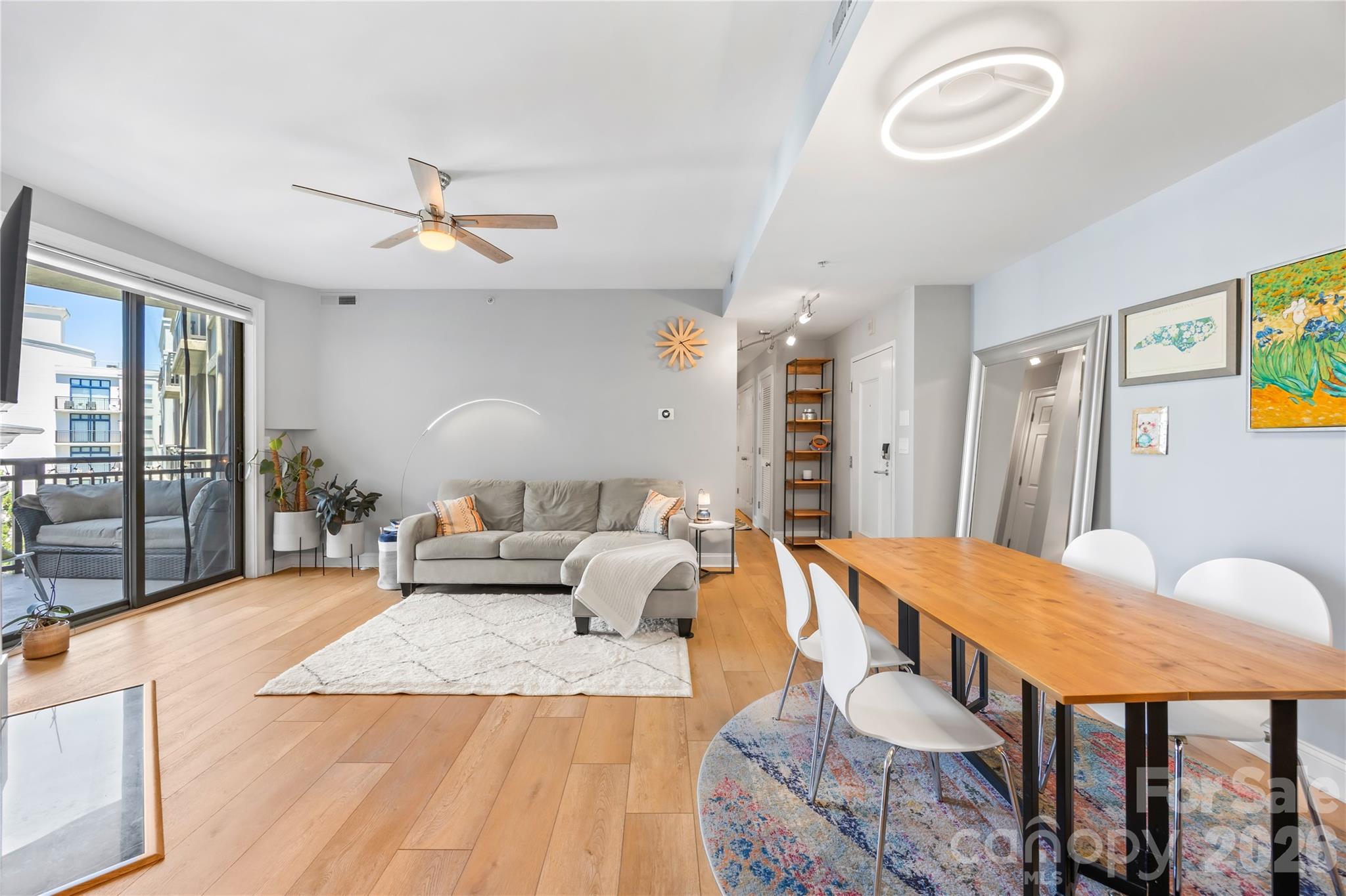 Gateway Plaza - Residential