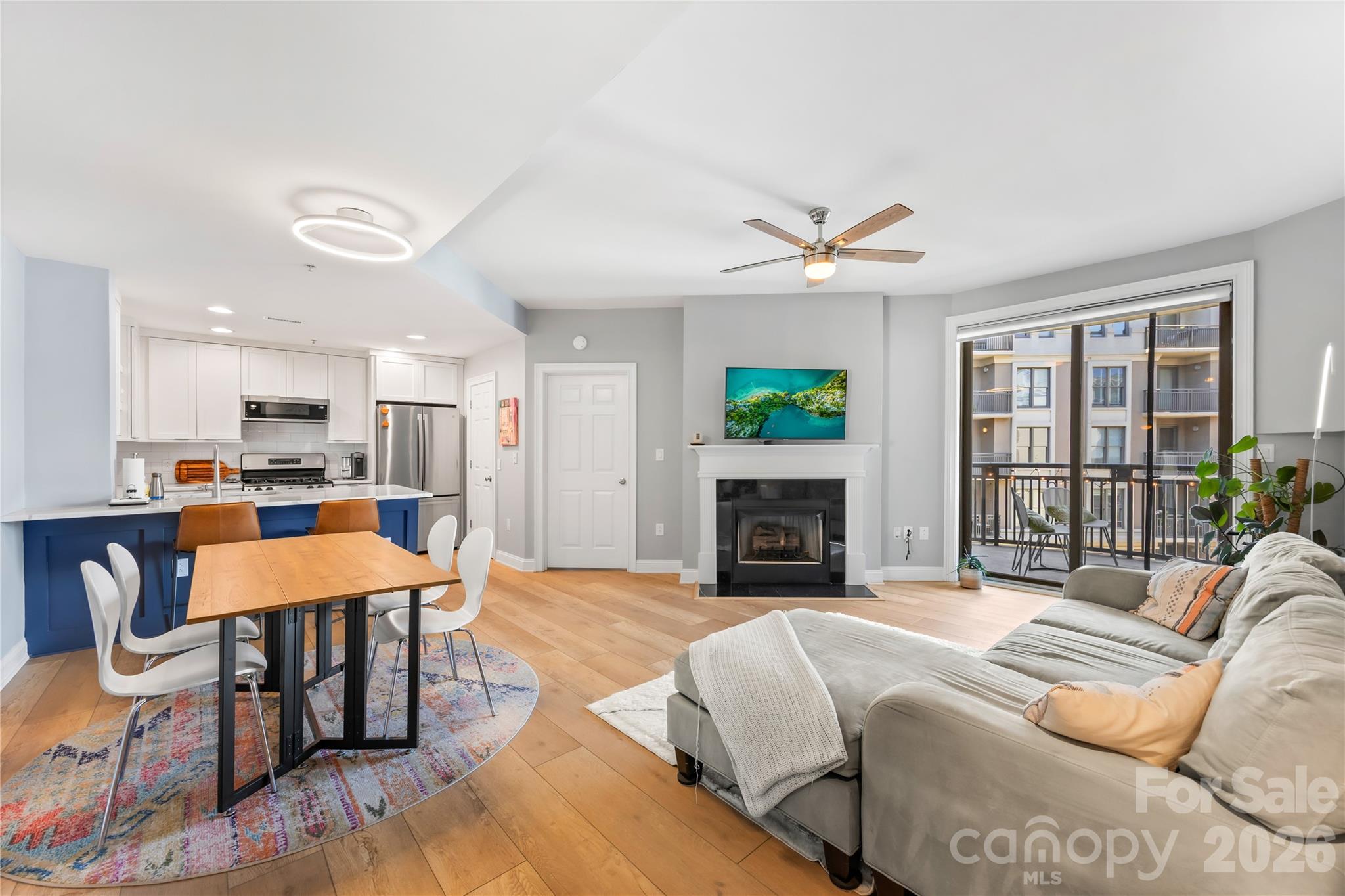 Gateway Plaza - Residential