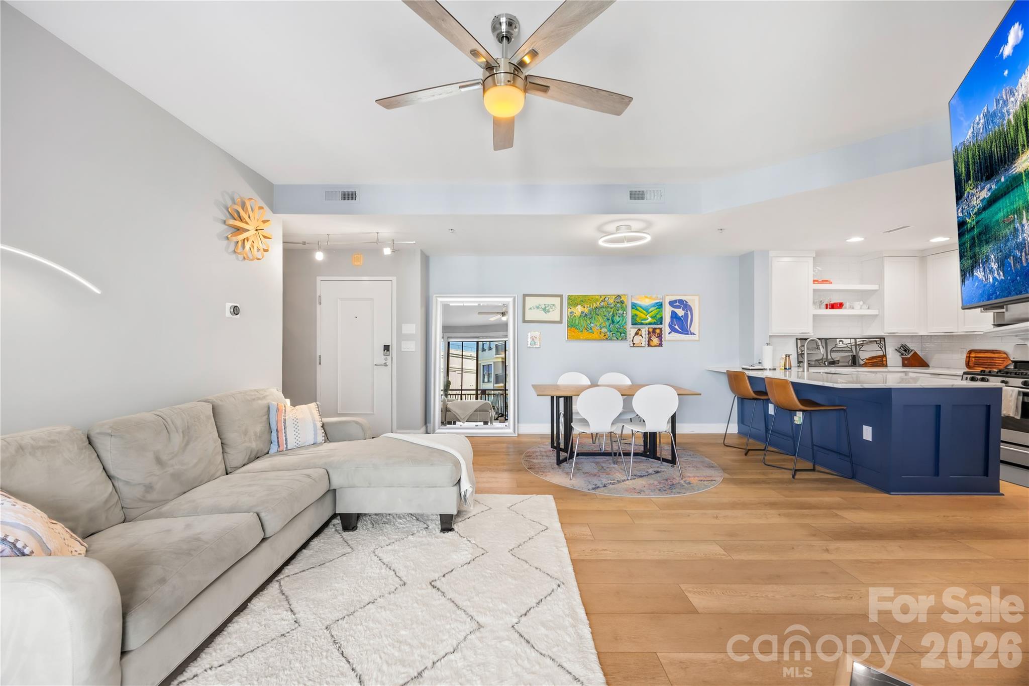 Gateway Plaza - Residential