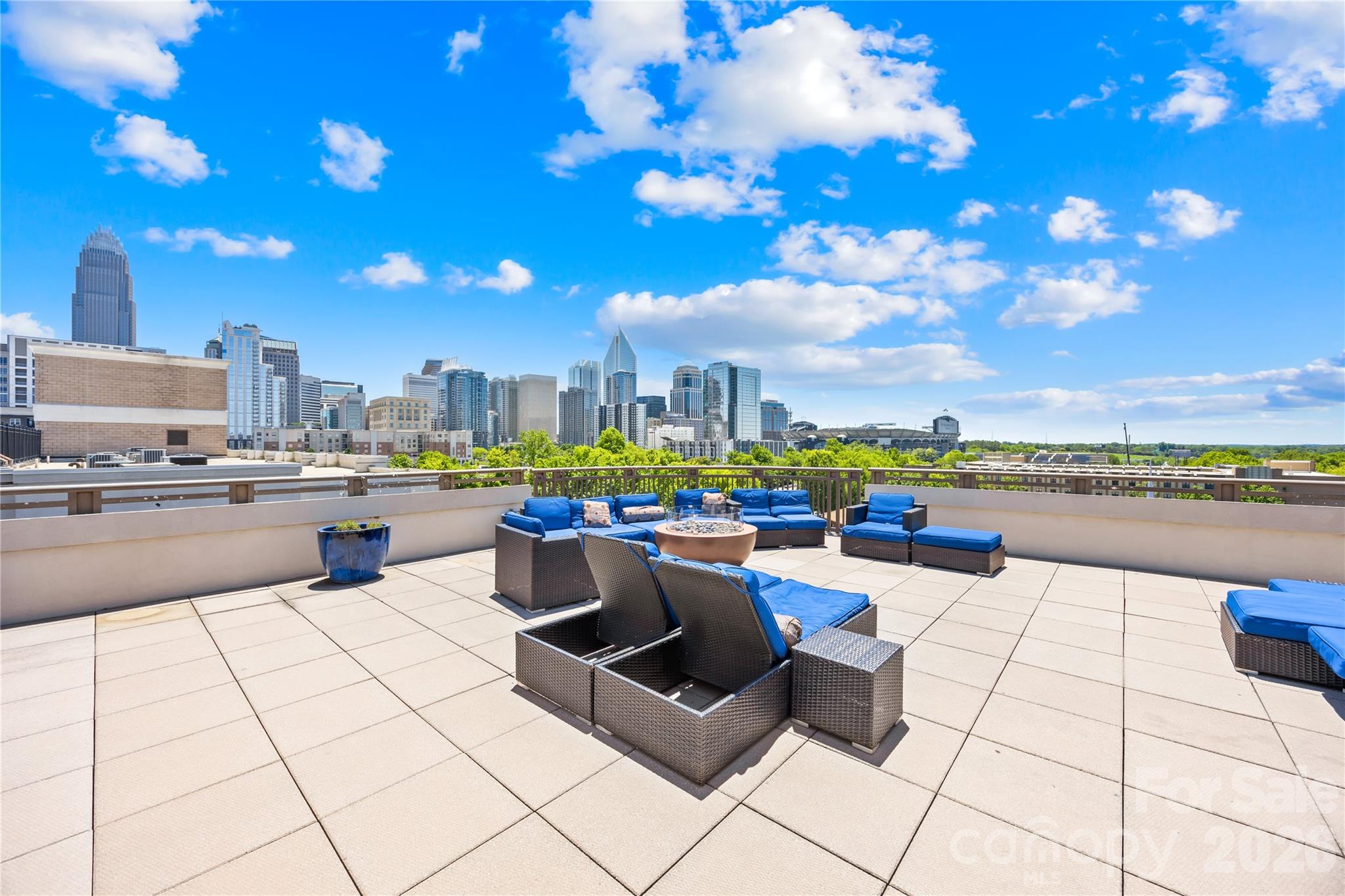 Gateway Plaza - Residential