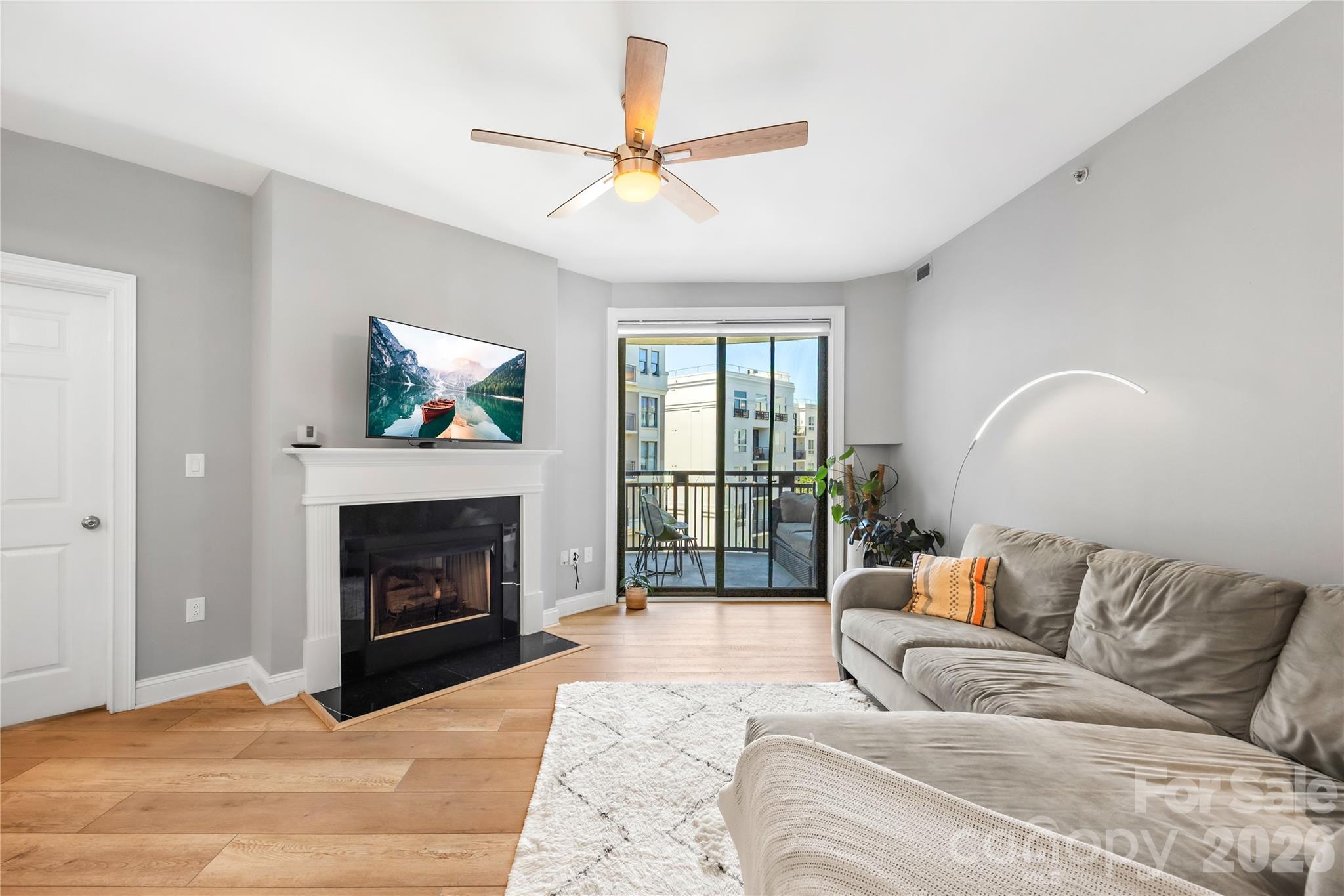 Gateway Plaza - Residential