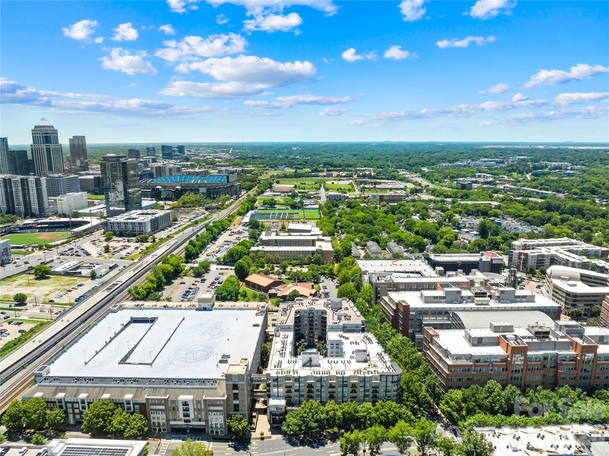 Gateway Plaza - Residential