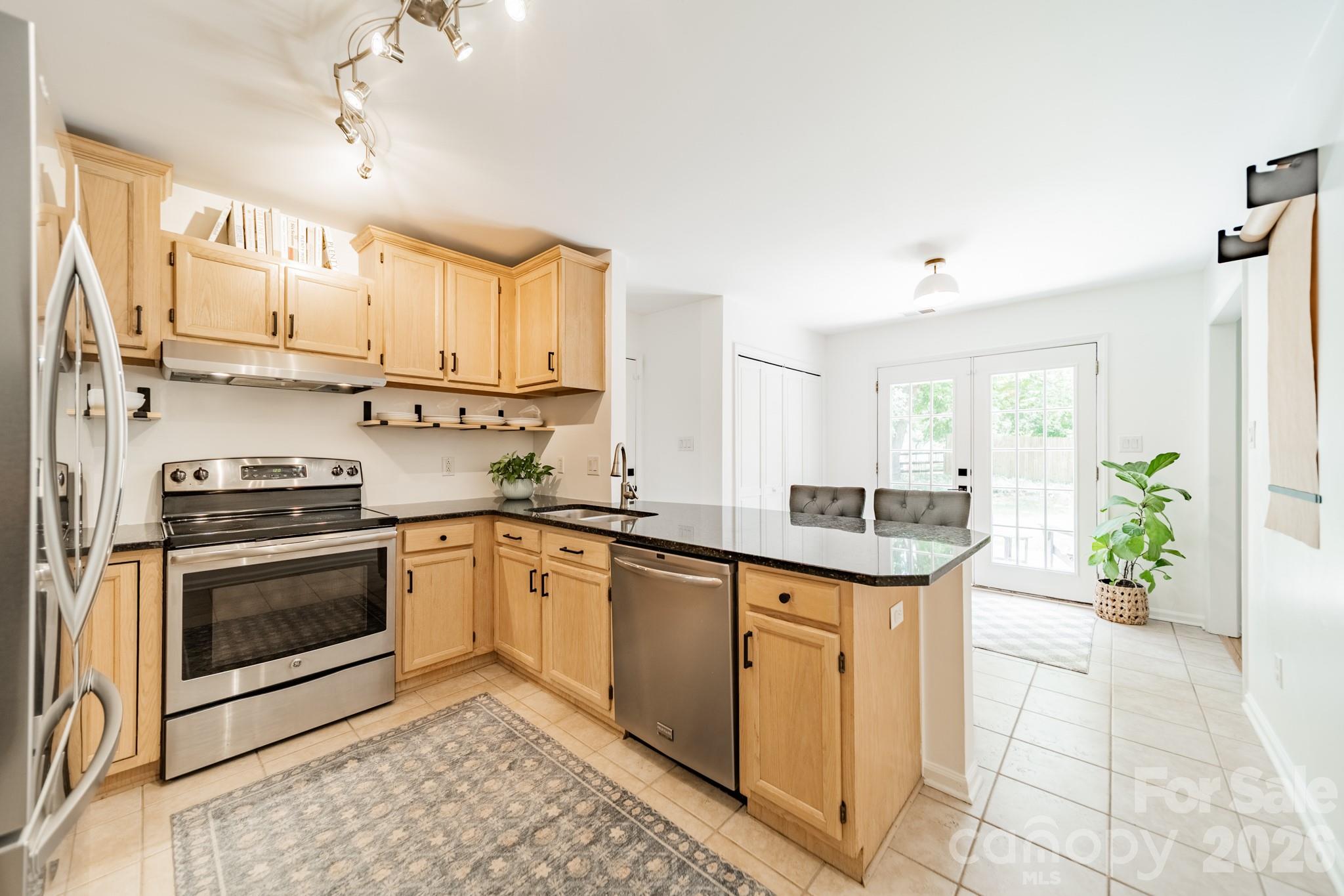 Cameron Wood - Residential