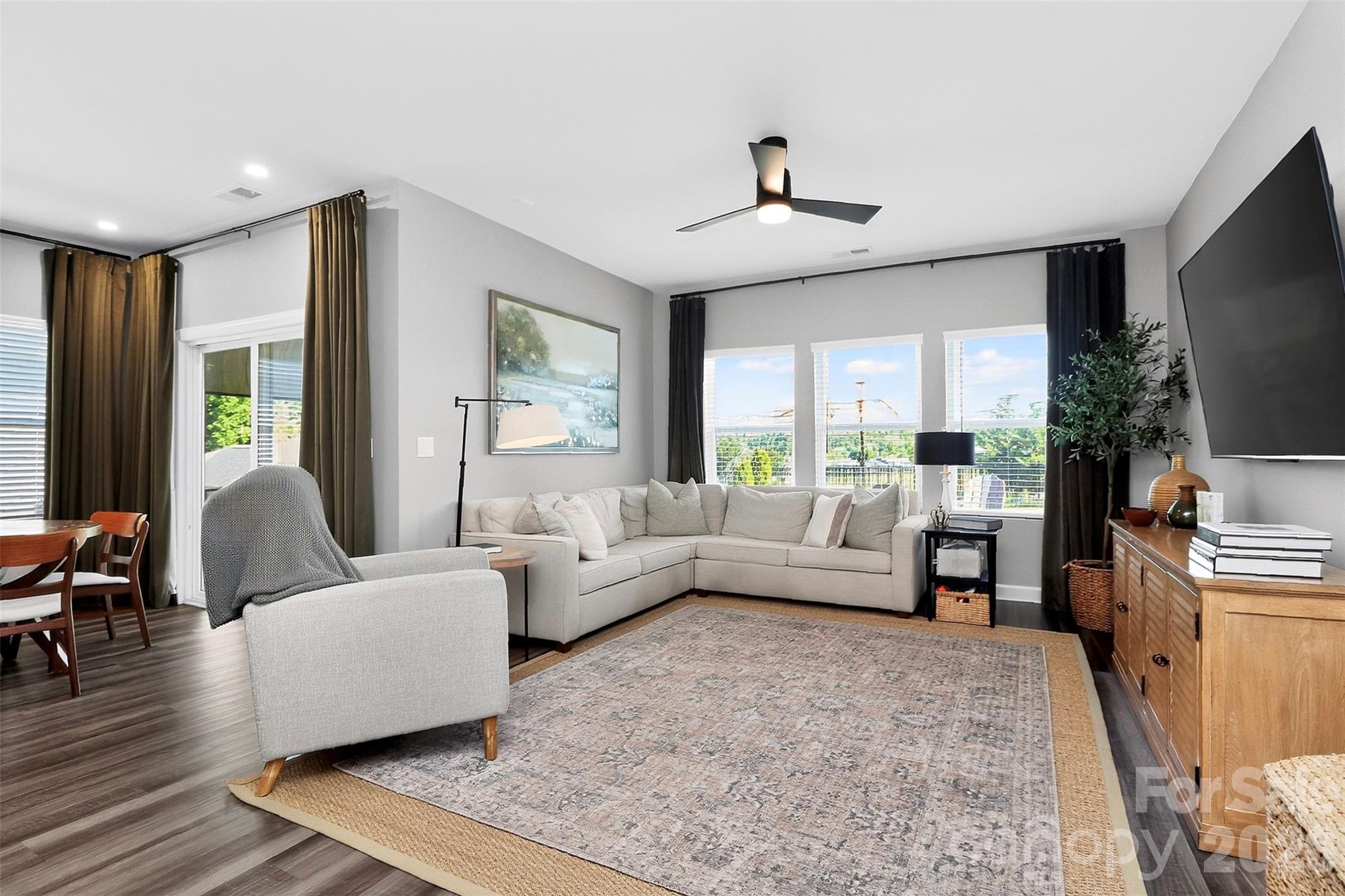 Solena at The Vineyards - Residential
