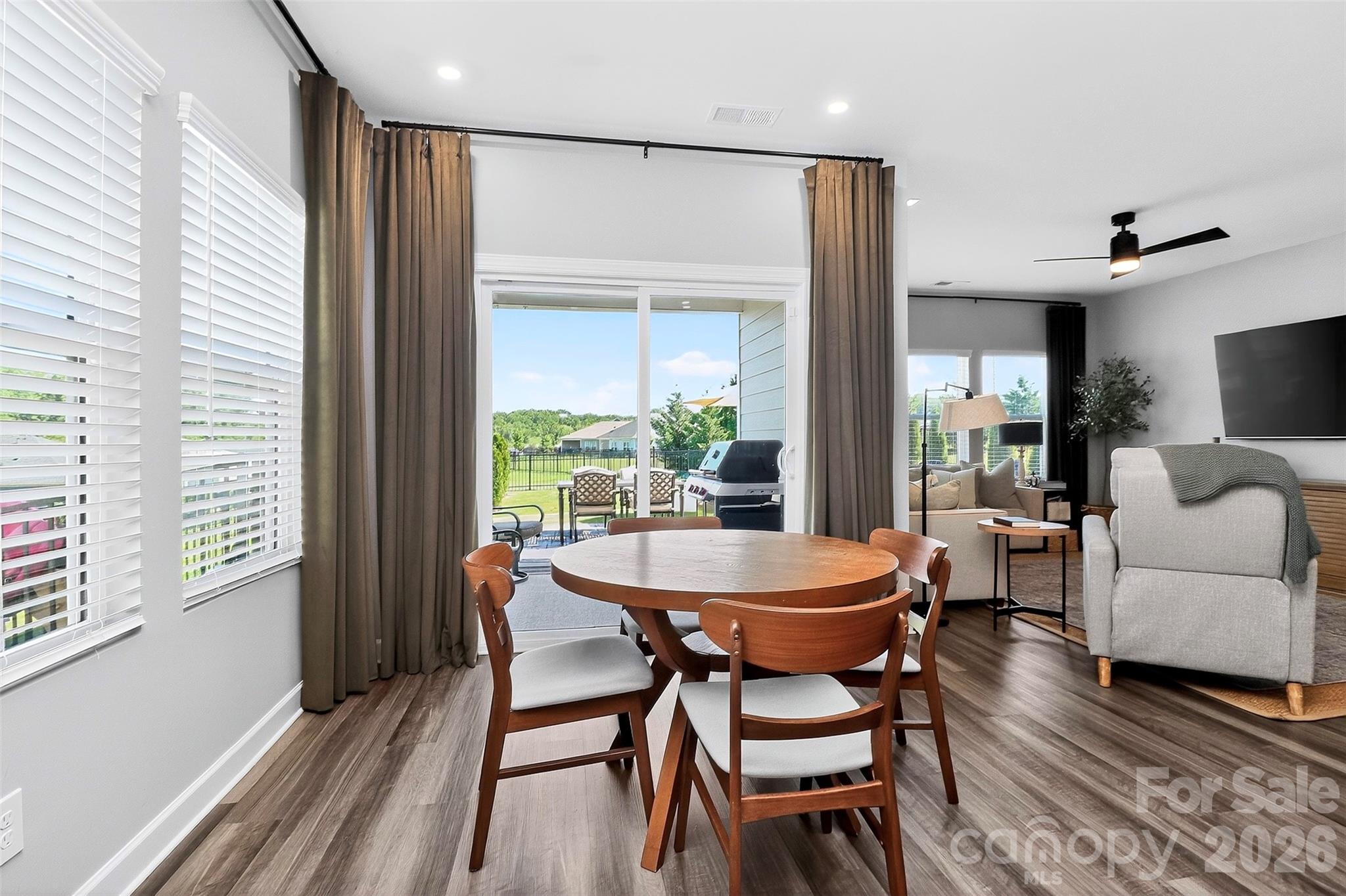 Solena at The Vineyards - Residential