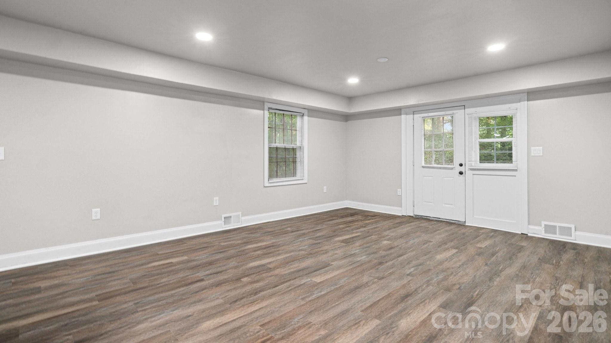 Hickory Grove - Residential