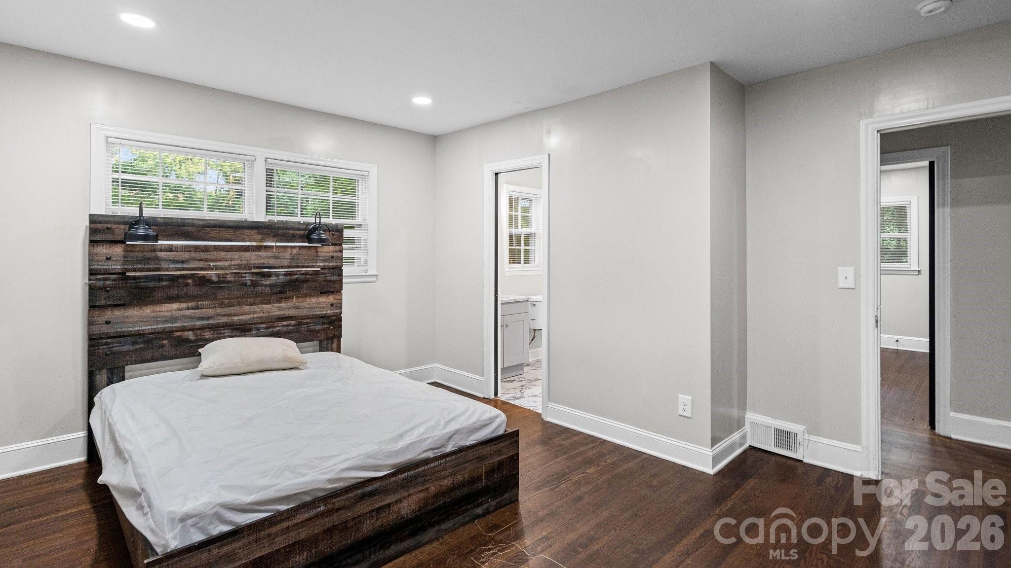 Hickory Grove - Residential