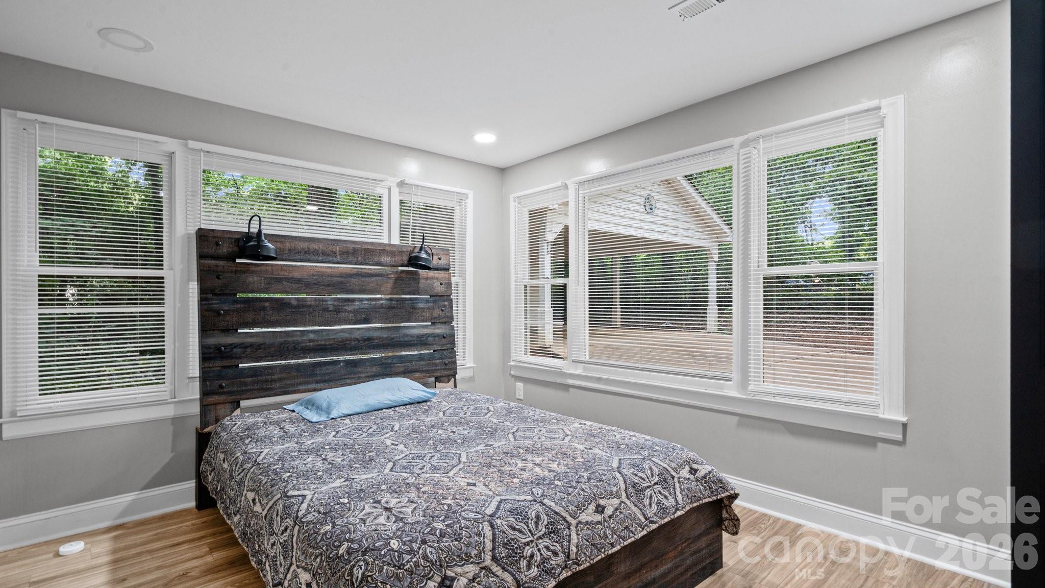Hickory Grove - Residential