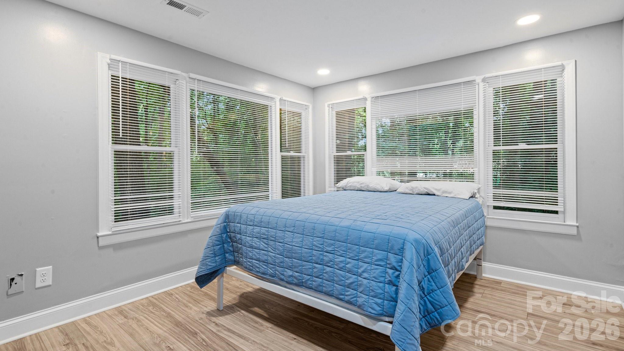 Hickory Grove - Residential
