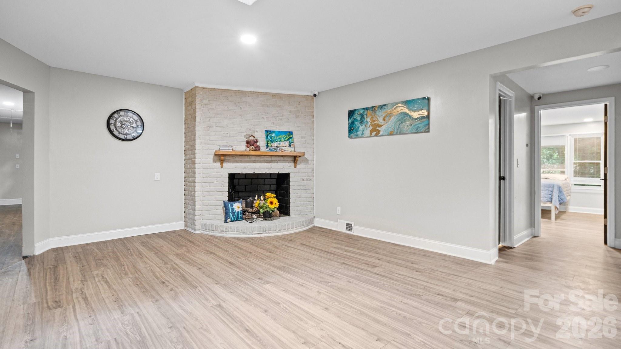 Hickory Grove - Residential