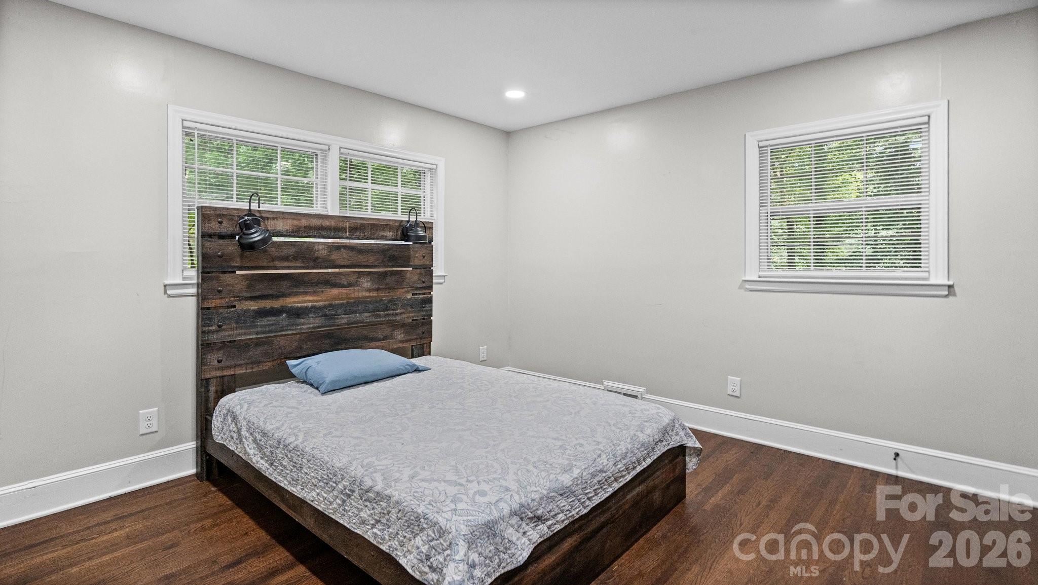 Hickory Grove - Residential