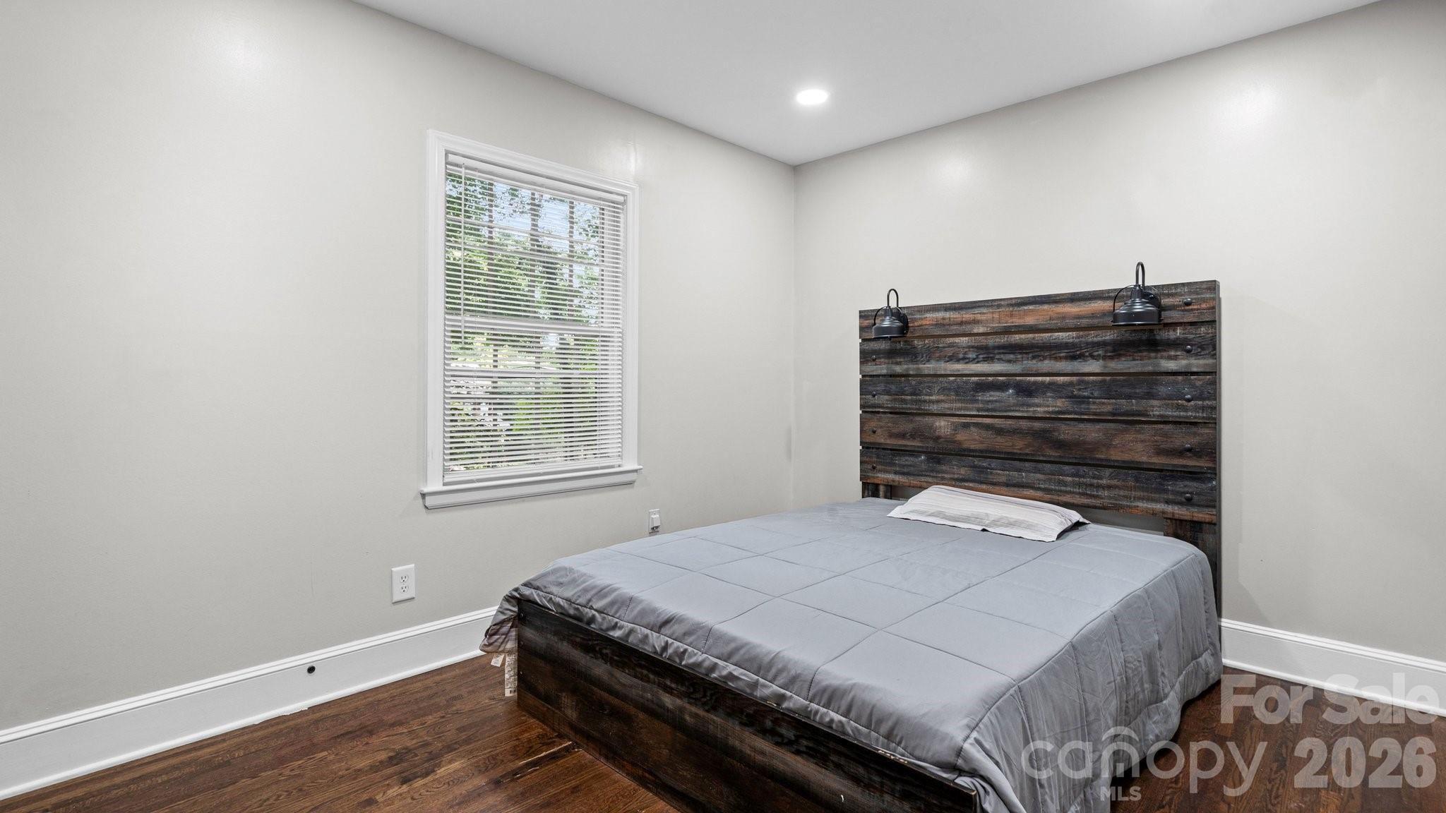 Hickory Grove - Residential