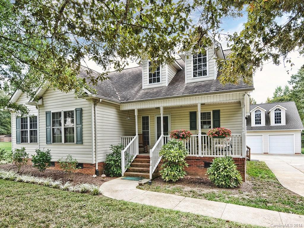 Ranch home with 3 bedrooms and 2 baths. Open floor plan. Great room with vaulted ceiling, and gas fireplace. Upgraded kitchen. Spacious master suite with trey ceiling. Lots of storage and parking.