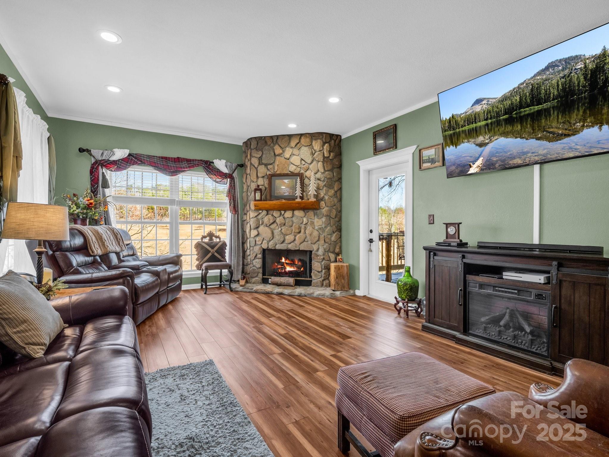 Rumbling Bald on Lake Lure - Residential