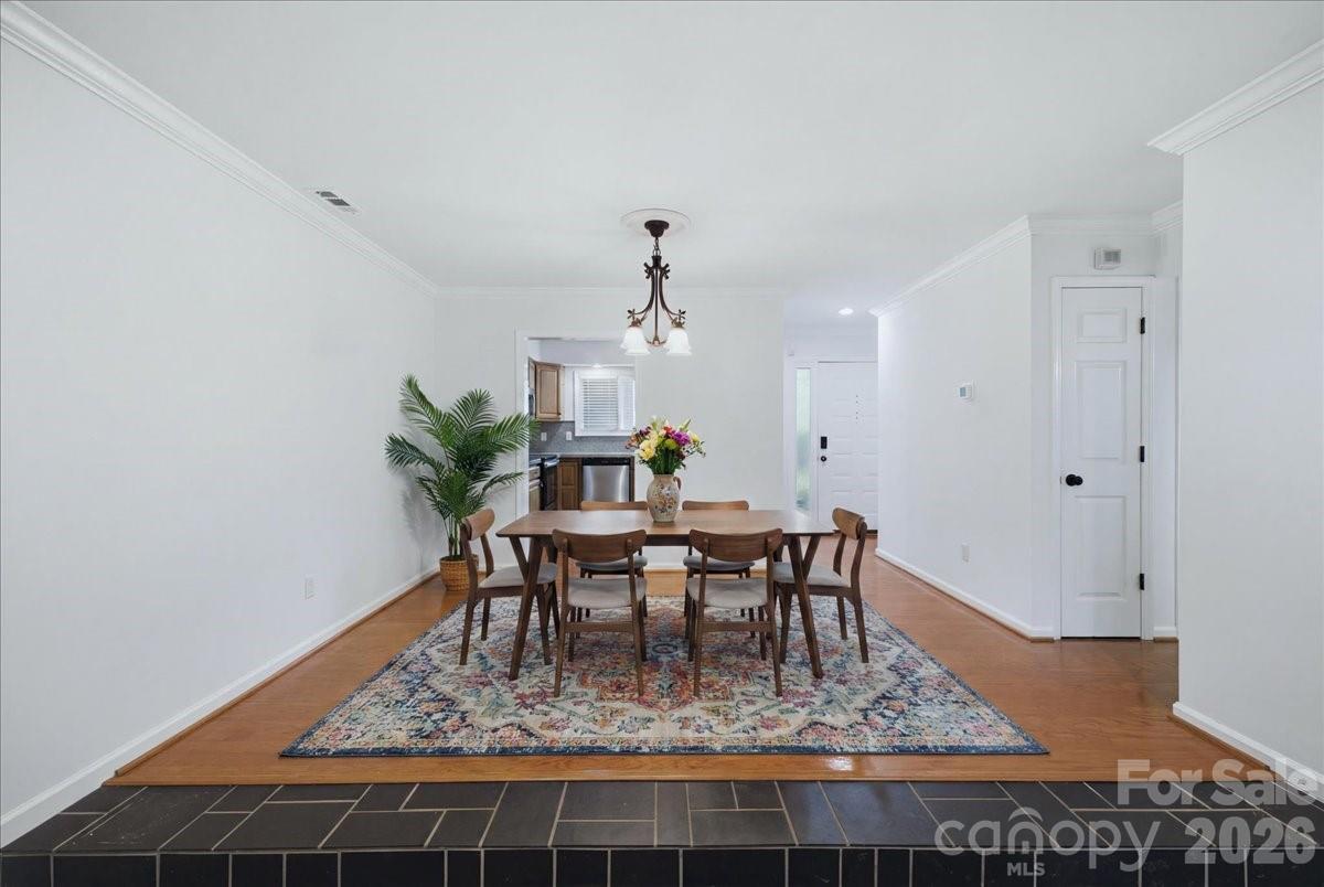 Queens Station - Residential