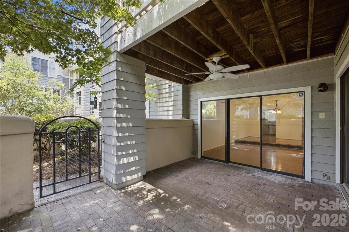 Queens Station - Residential