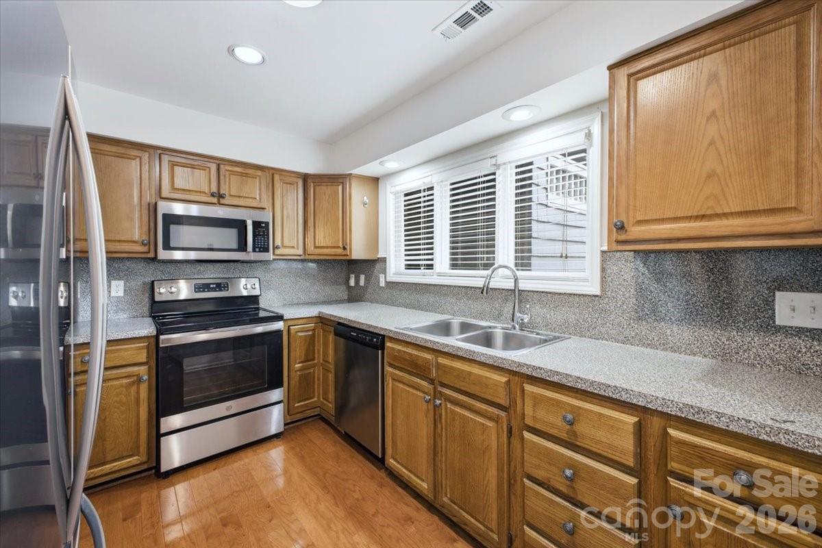 Queens Station - Residential