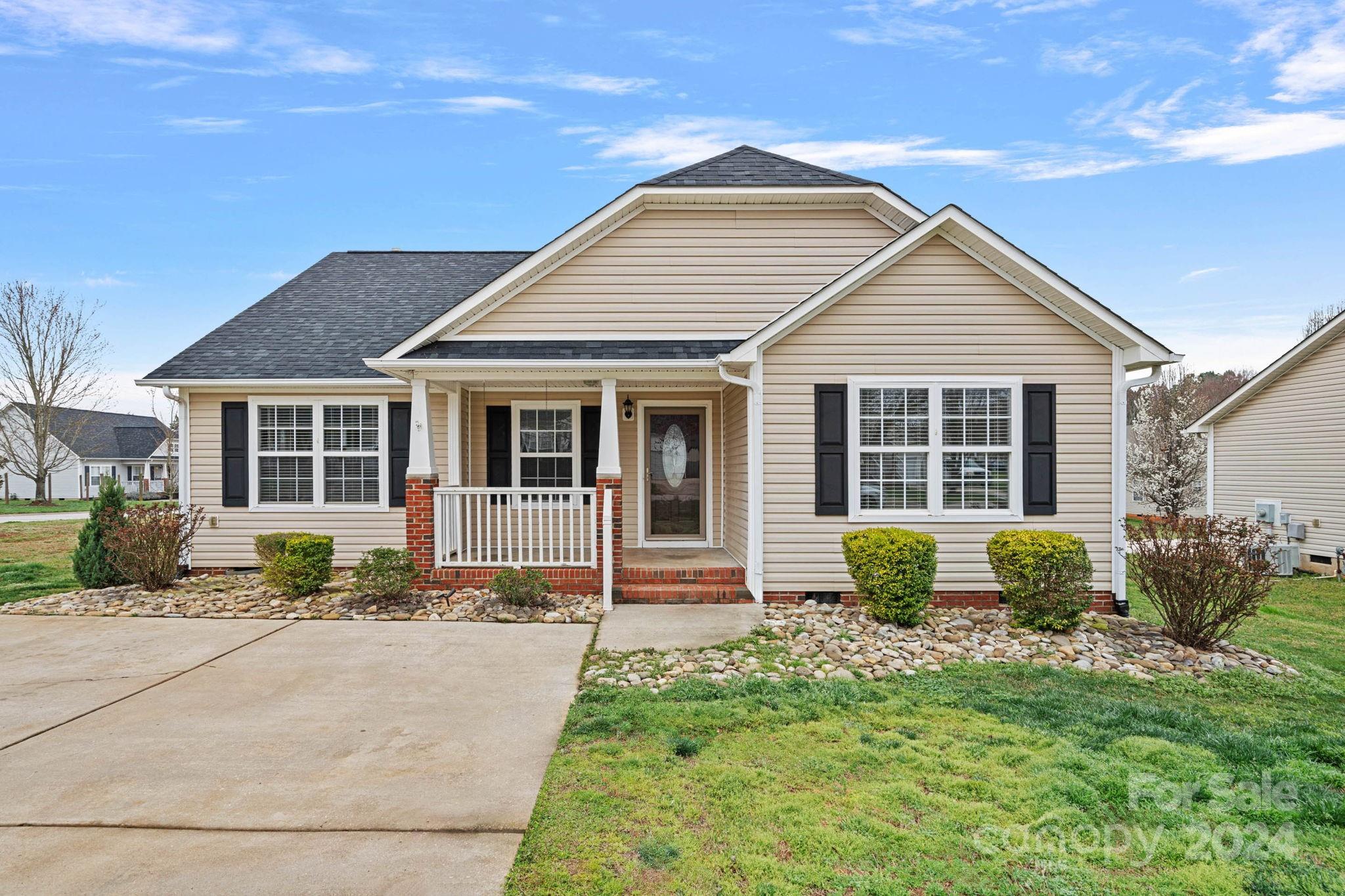 Beautifully remodeled 4 bedroom, 2 bath ranch home in Mallard Creek Subdivision. Vaulted ceiling gives a spacious and airy feeling in the living room. Remodeled kitchen with new SS appliances and quartz counters opens to the dining and living areas allowing for easy entertaining. Split bedroom plan offer privacy. Primary and hall baths have quartz vanities and tile floors. New lighting throughout the house. Beautiful engineered hardwood floors in main living areas. Carpet in bedrooms that is shown the photos is being replaced with LVP before showings start. Large deck off dining area has been refurbished. East access to boat access areas on lake Wylie, Rock Hill amenities and a short drive into Charlotte. Carpet shown in bedrooms was replaced with high end LVP. Back on narket because Buyer's house did not sell and so they could not close.