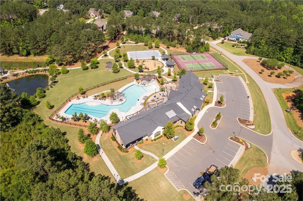 Riverchase - Land